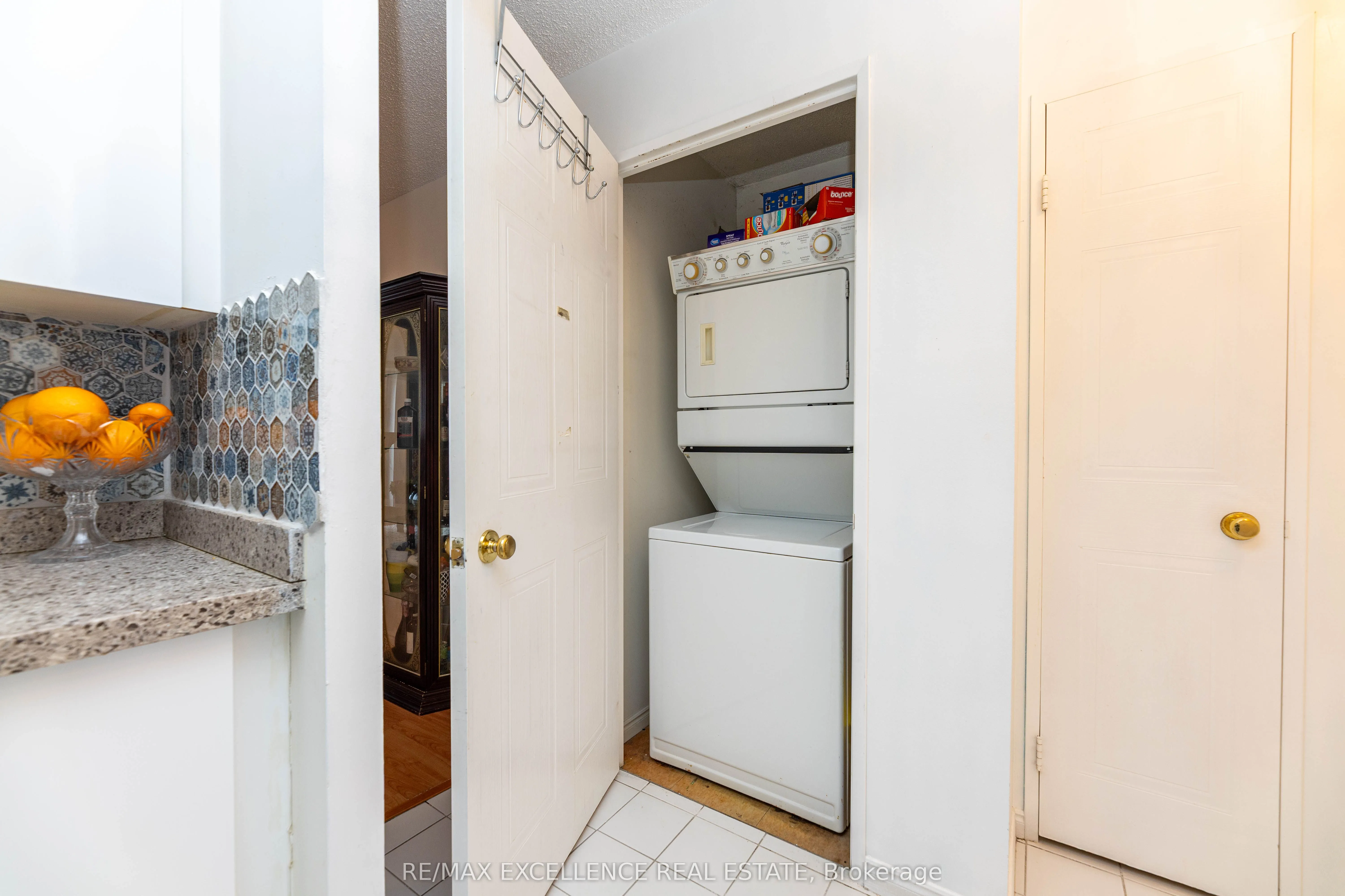 410 Mclevin Avenue, #804