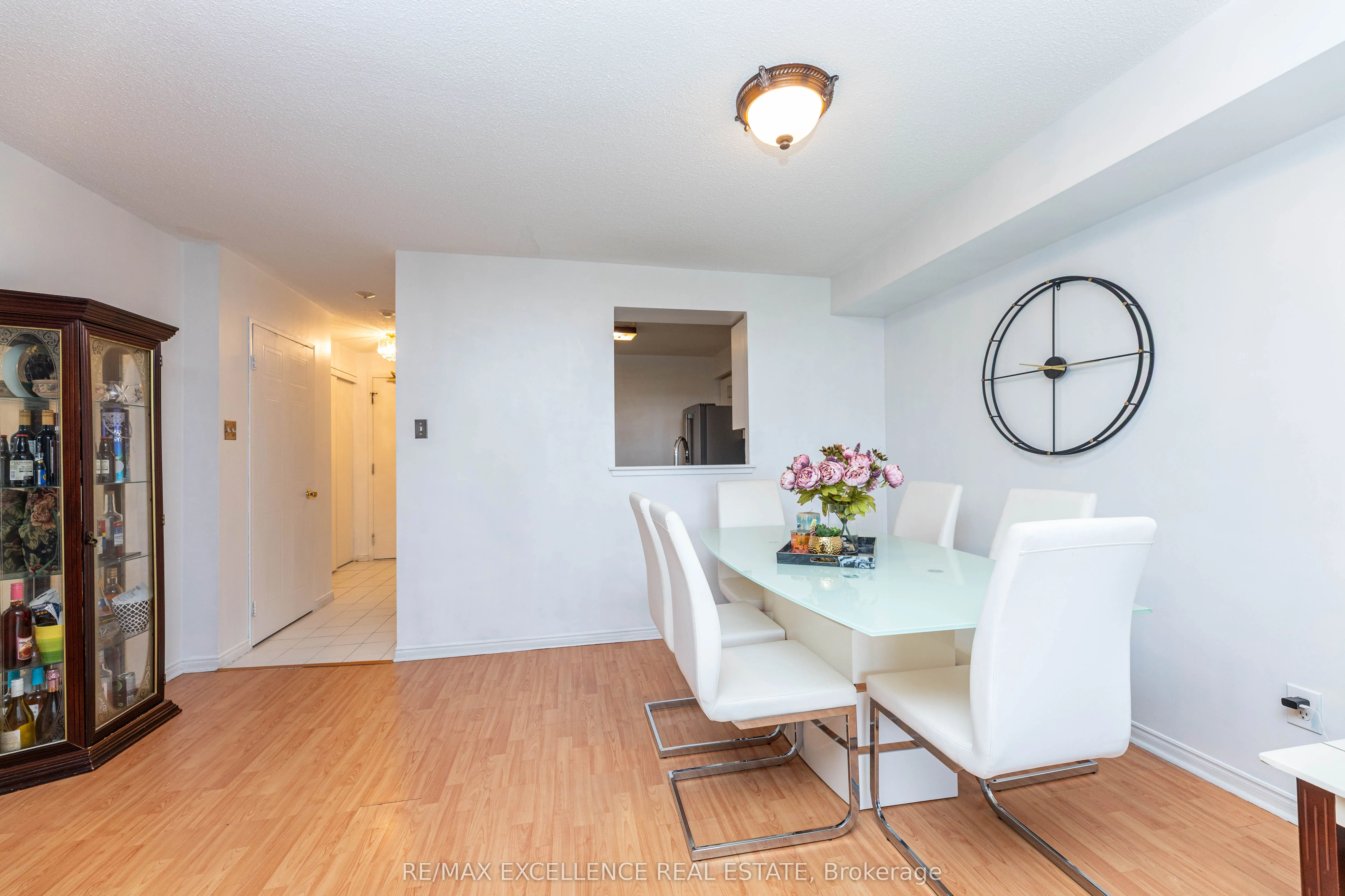 410 Mclevin Avenue, #804