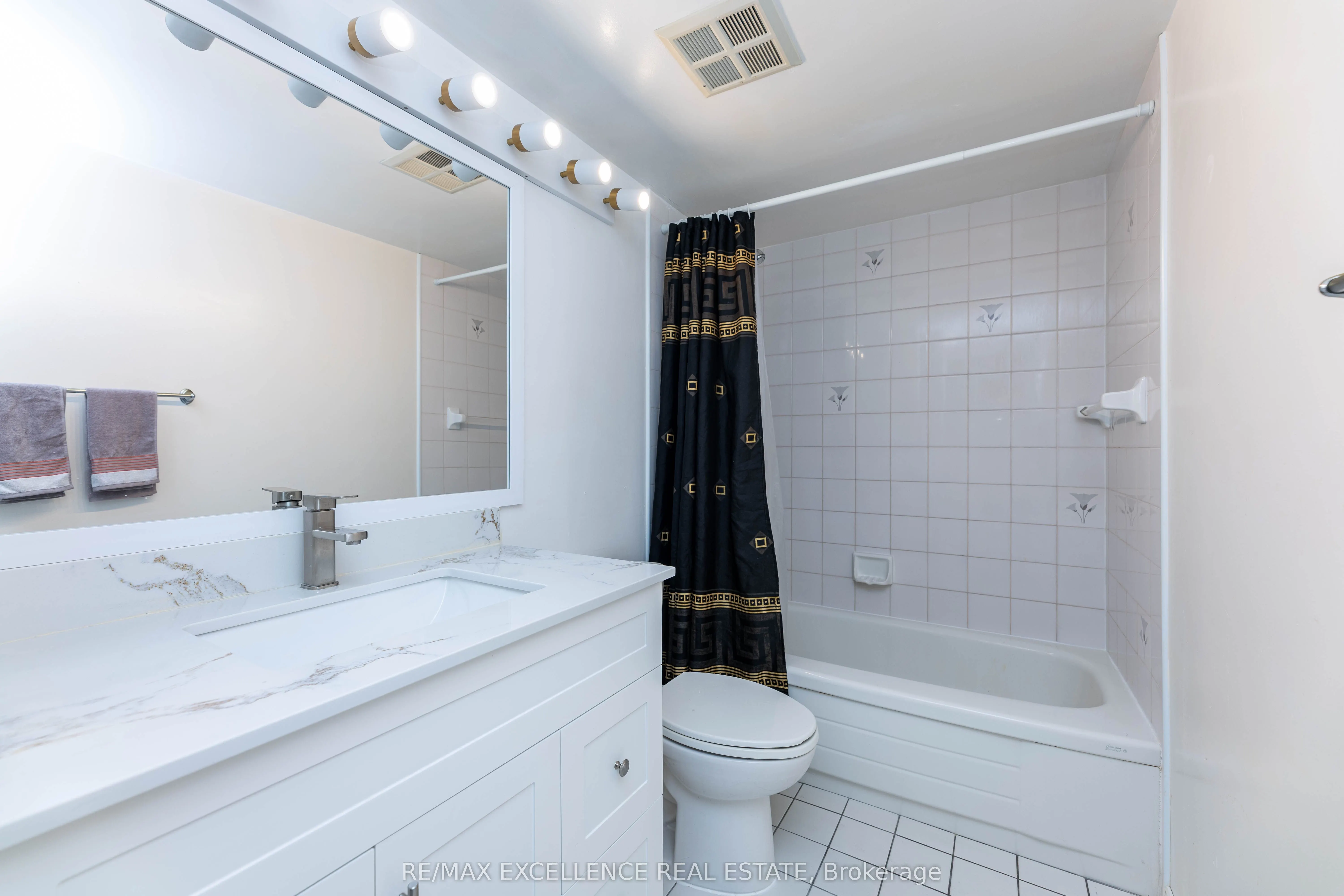 410 Mclevin Avenue, #804