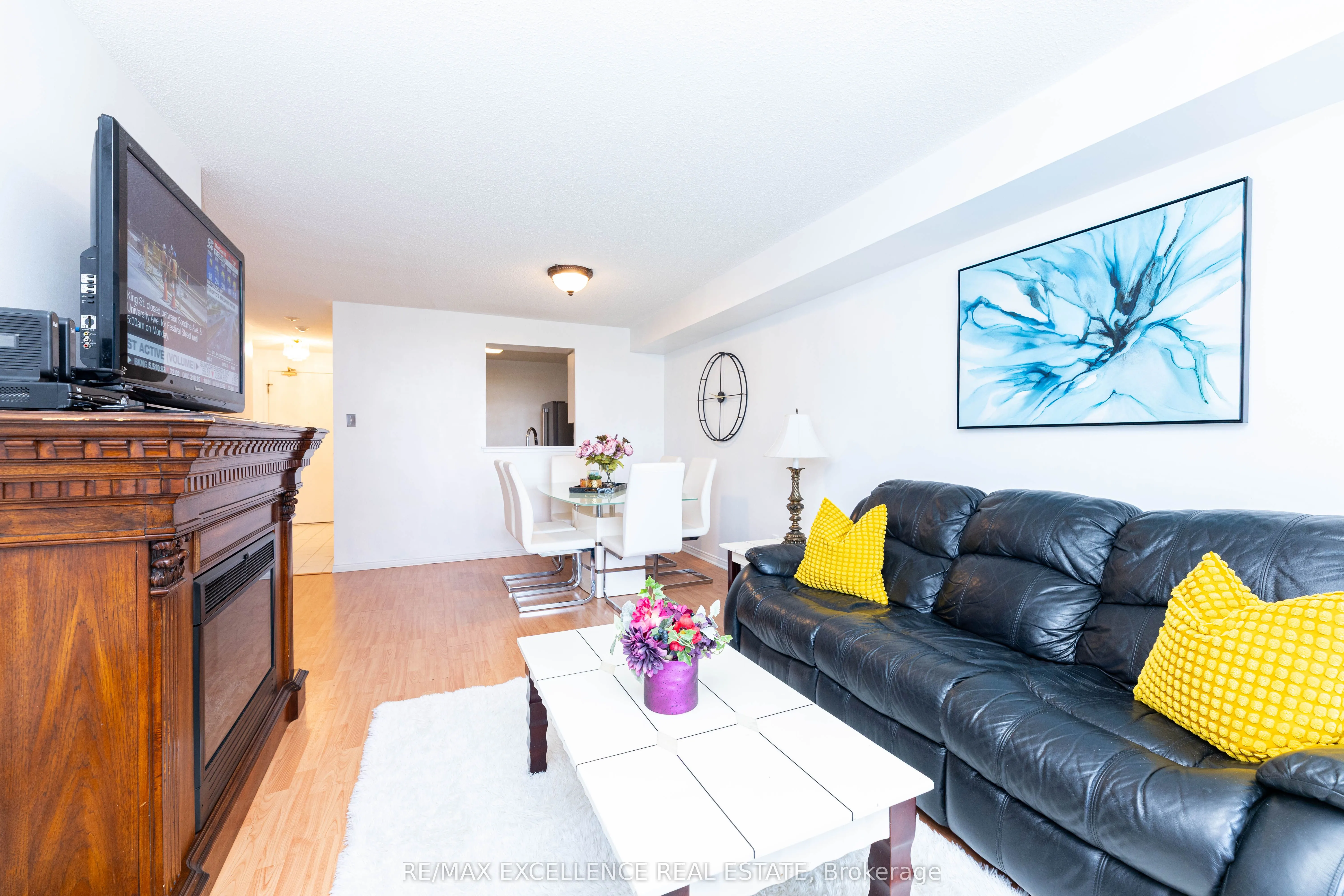 410 Mclevin Avenue, #804
