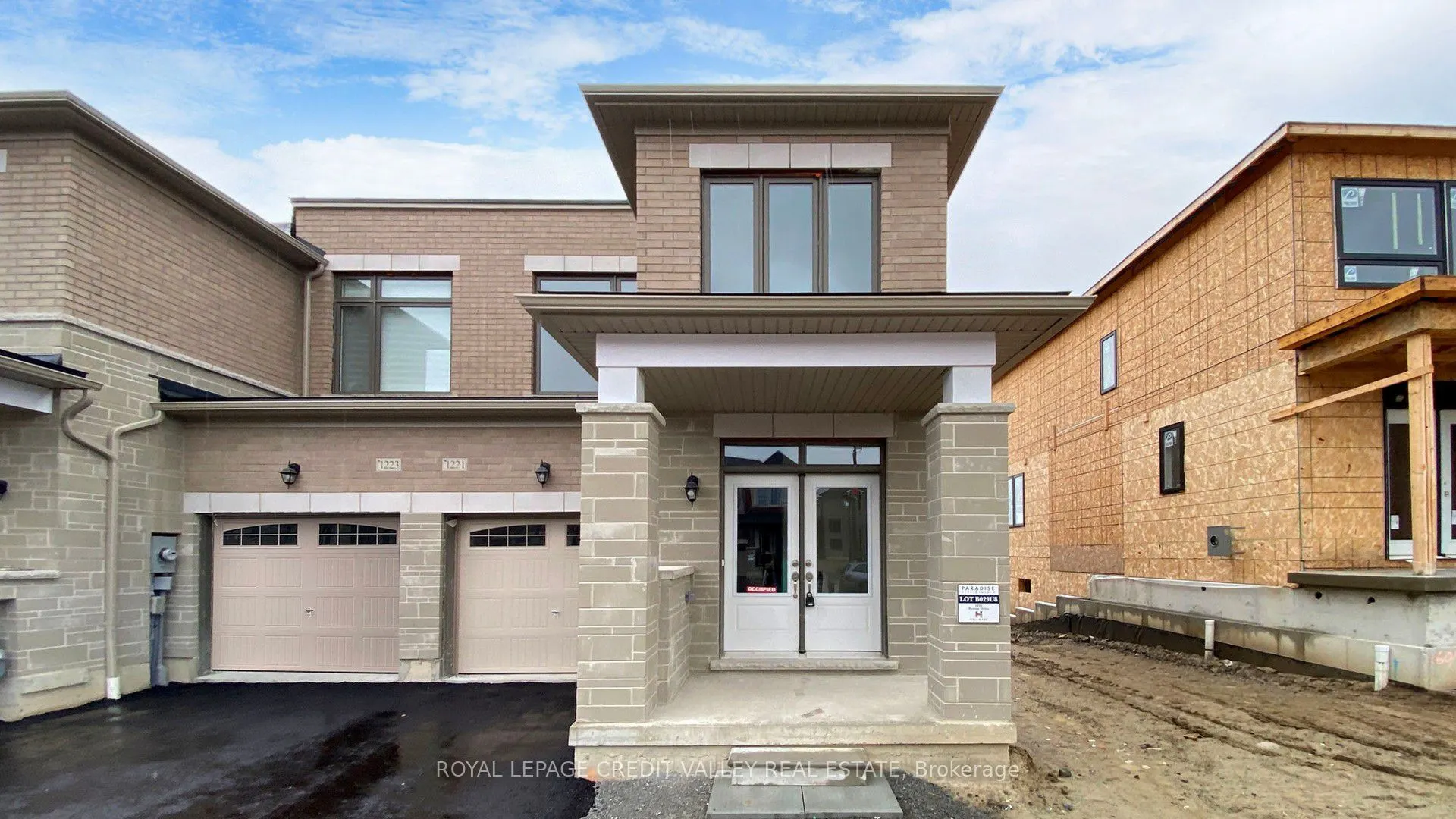 1221 Rexton Drive