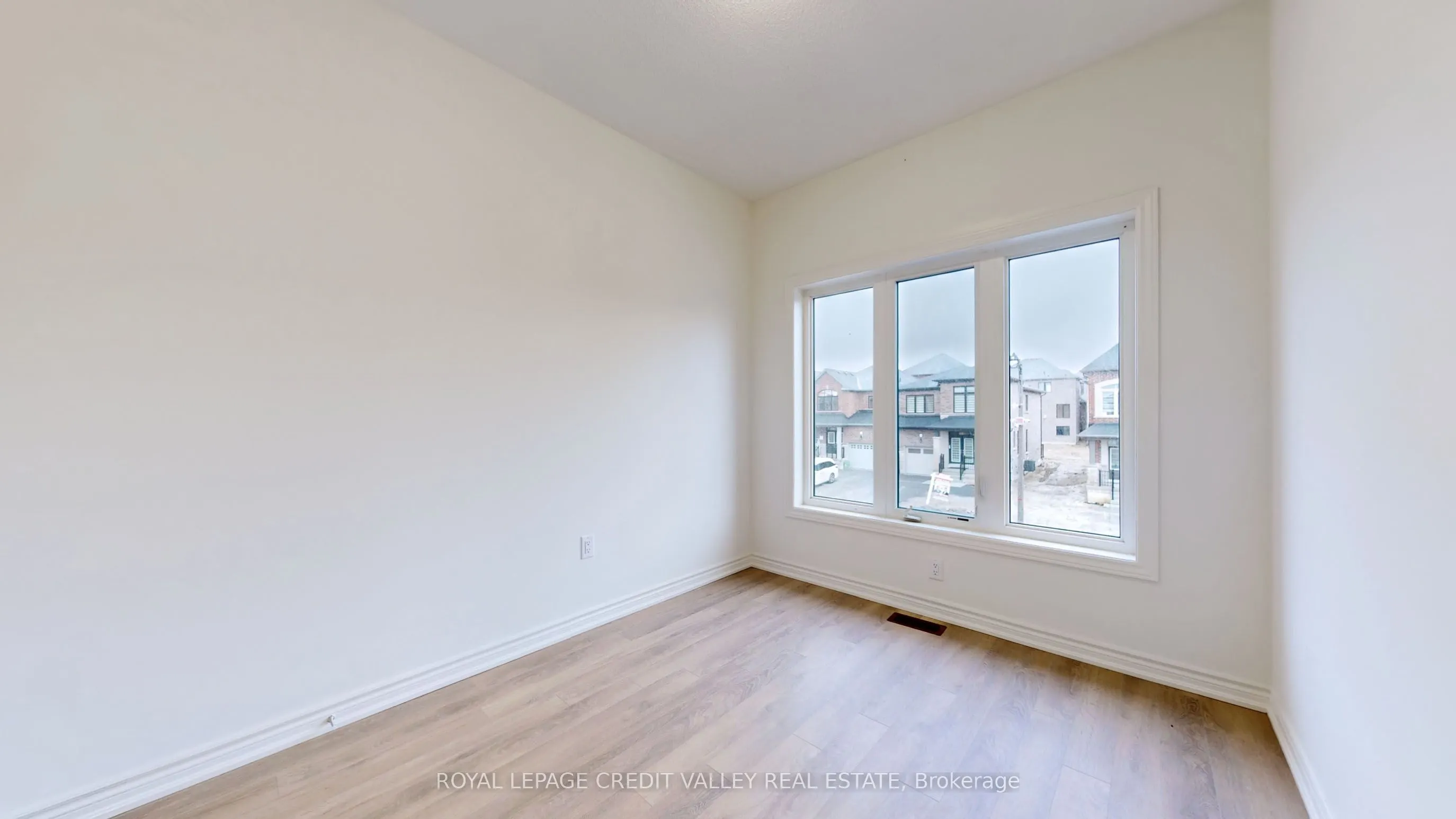 1221 Rexton Drive