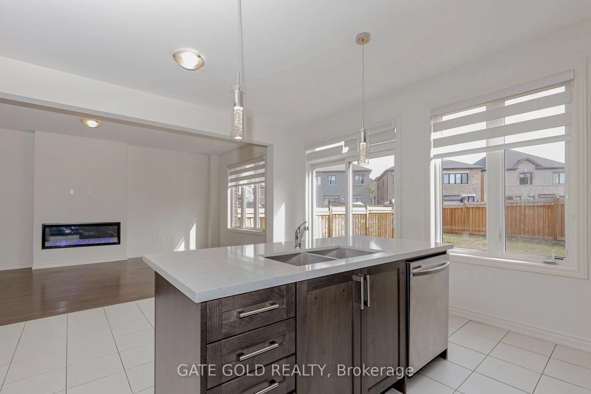 9 Vickery Street E