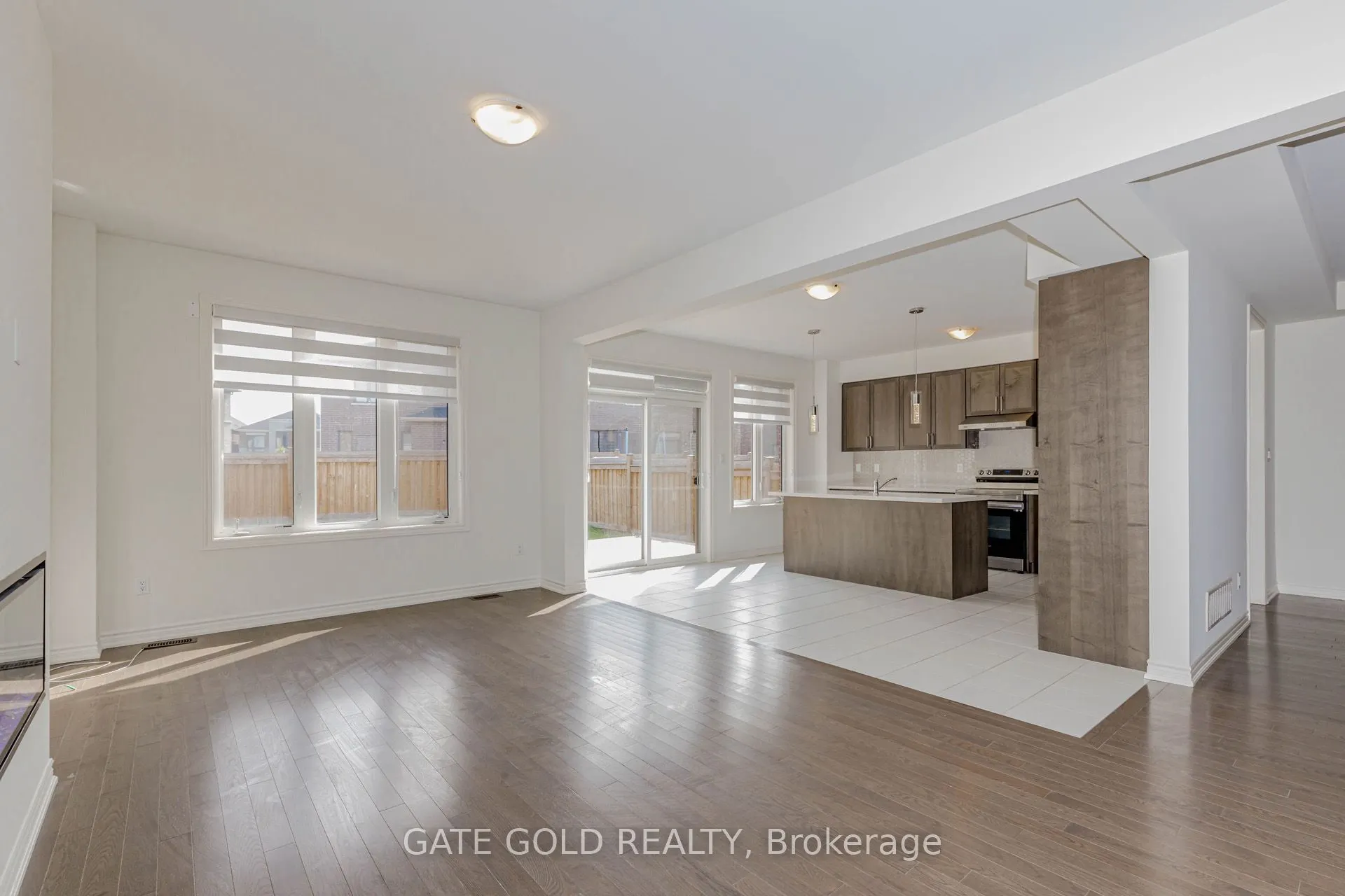 9 Vickery Street E