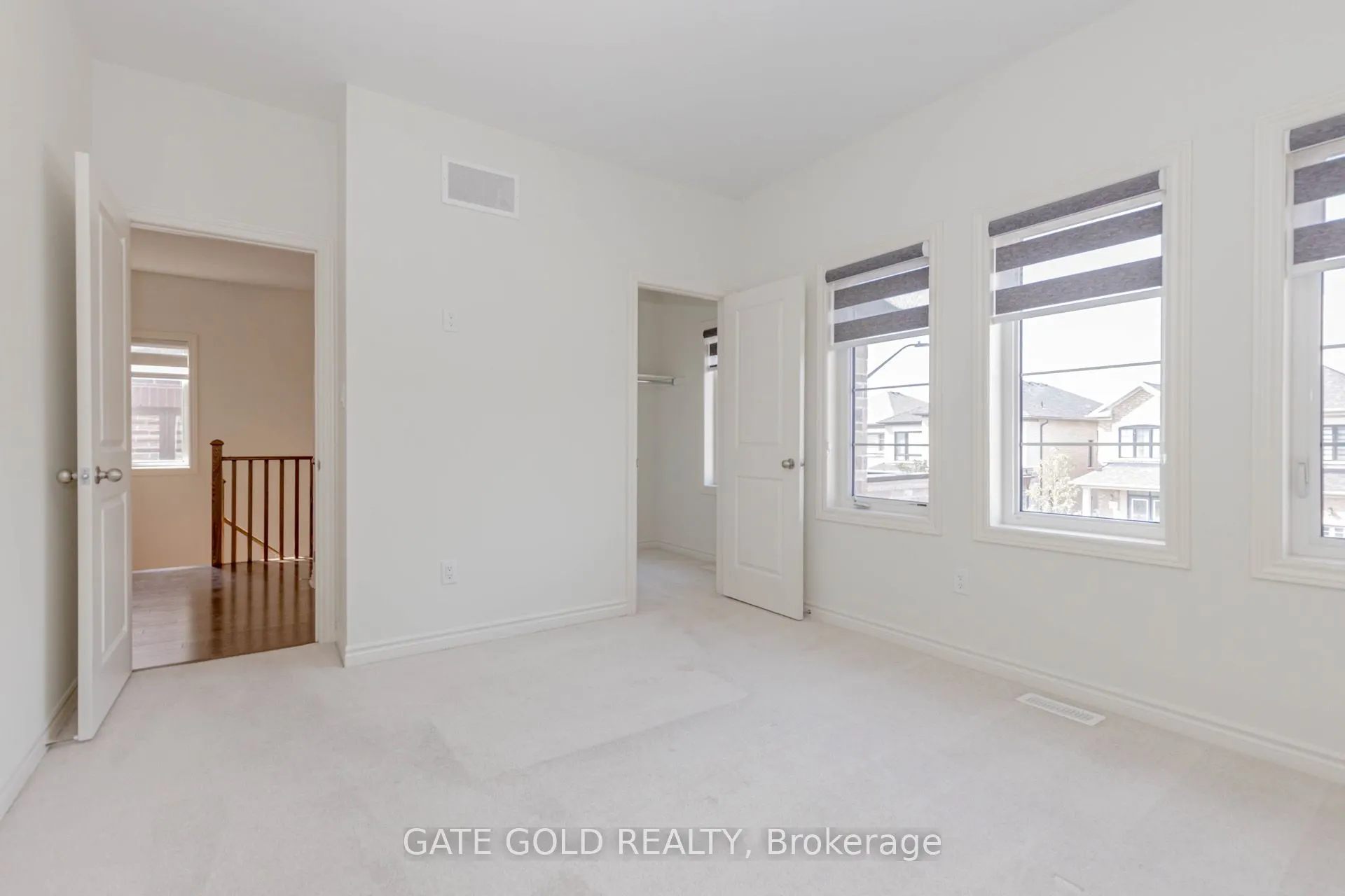 9 Vickery Street E
