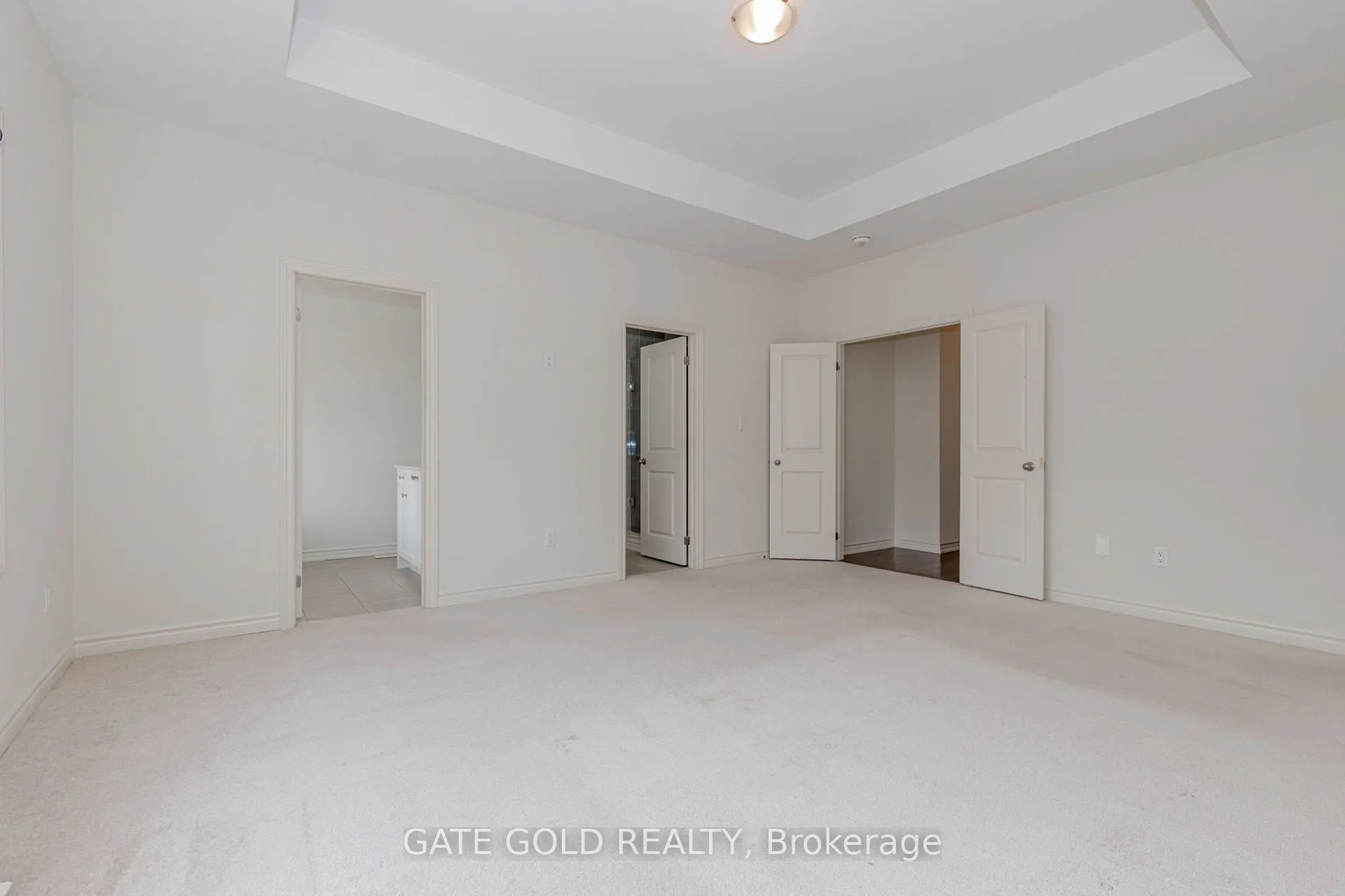 9 Vickery Street E