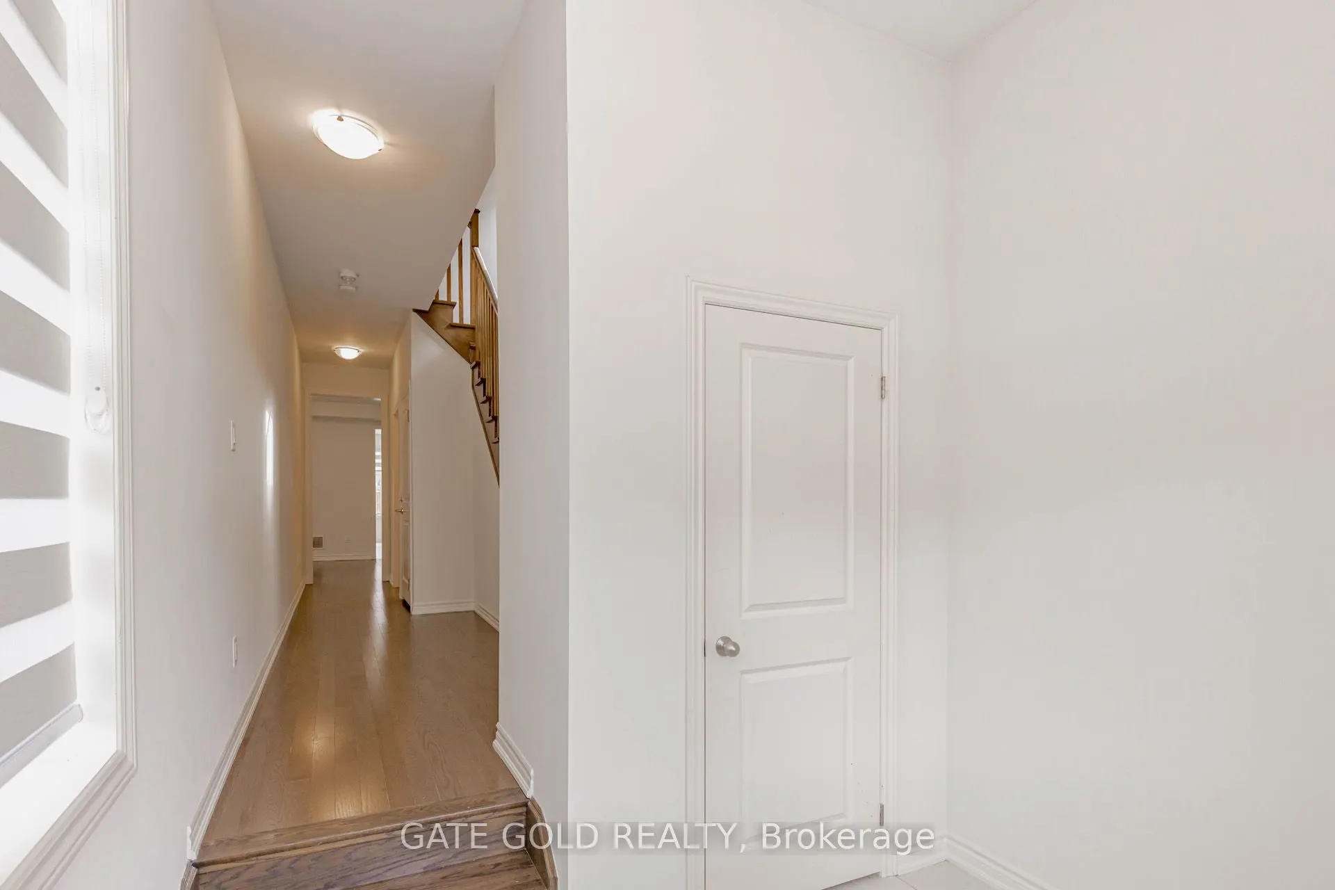 9 Vickery Street E