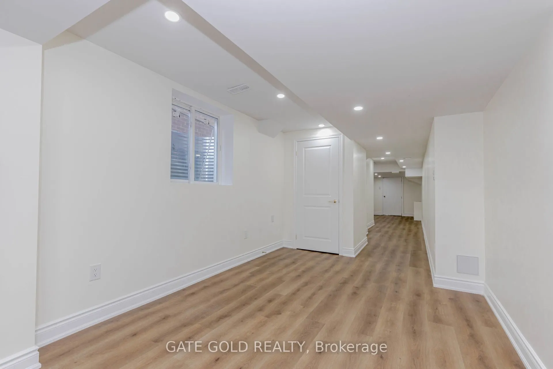 9 Vickery Street E