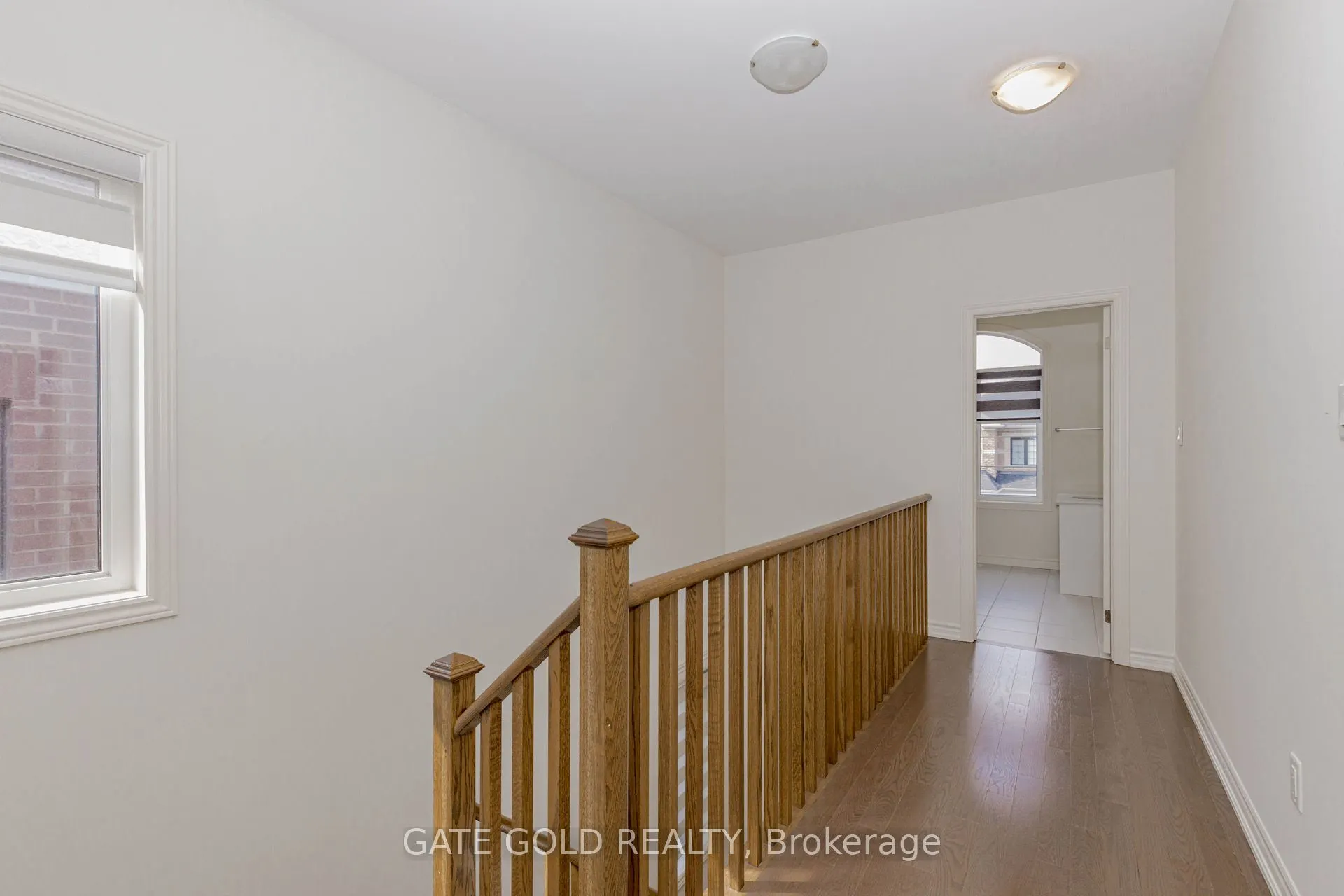 9 Vickery Street E