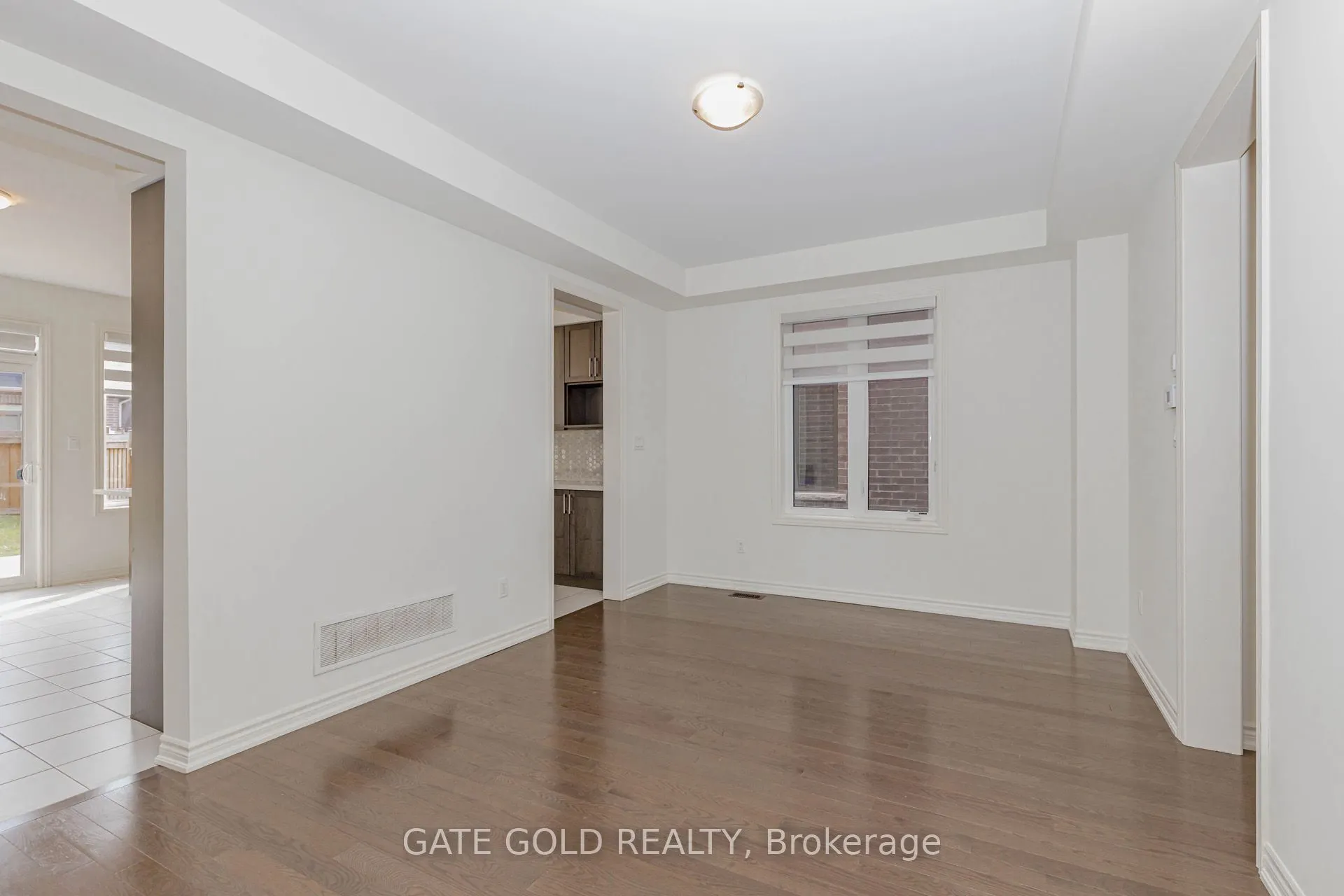 9 Vickery Street E