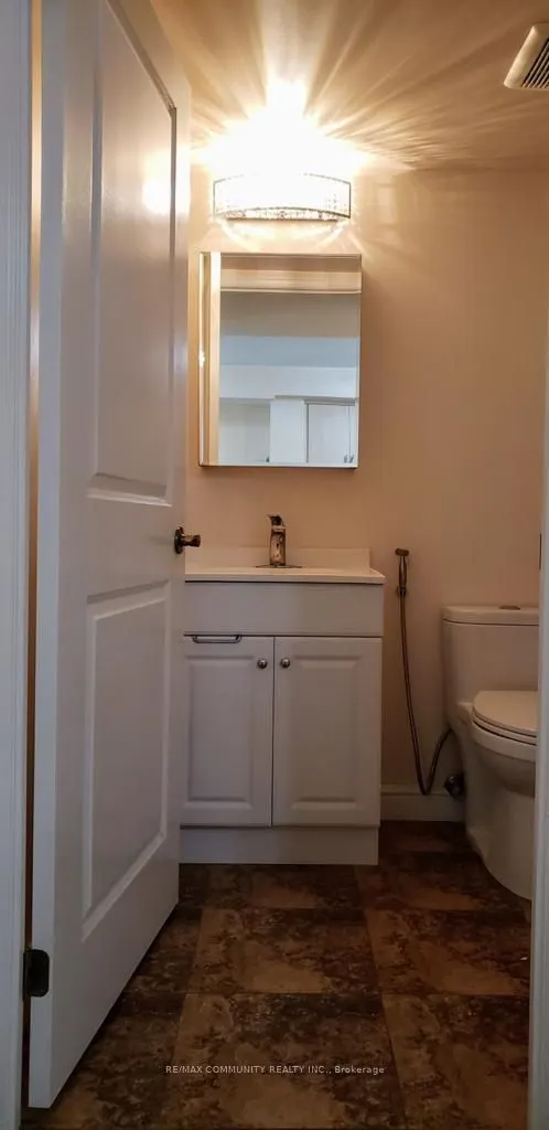 8 Rosebank Drive, #4