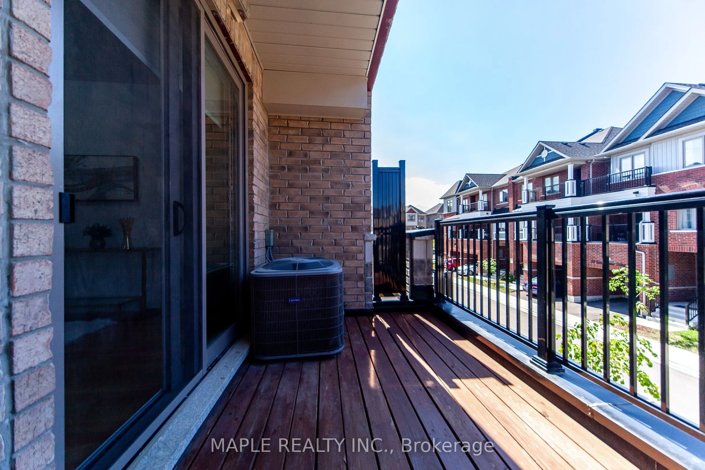 70 Waterside Way