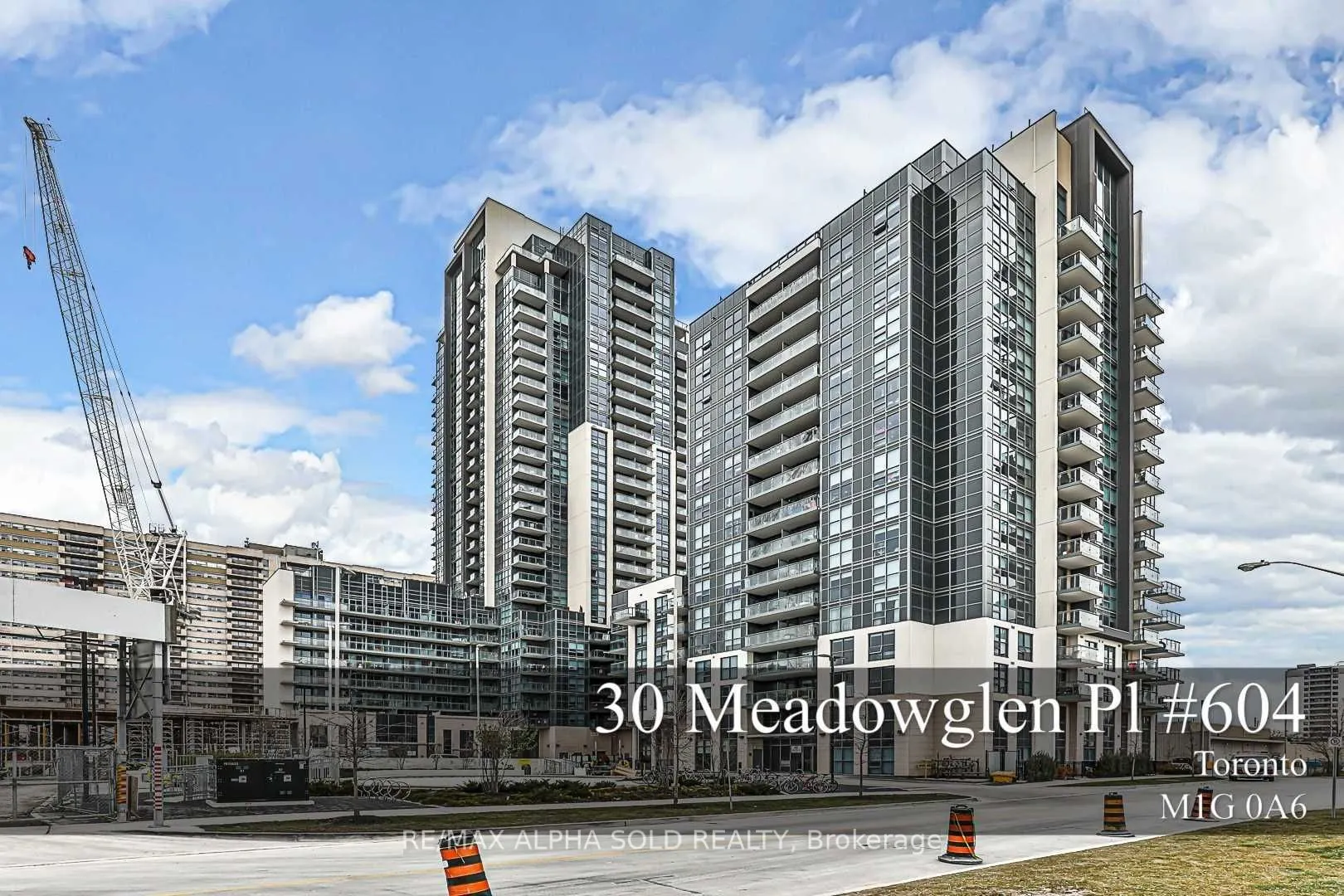 30 Meadowglen Place, #604