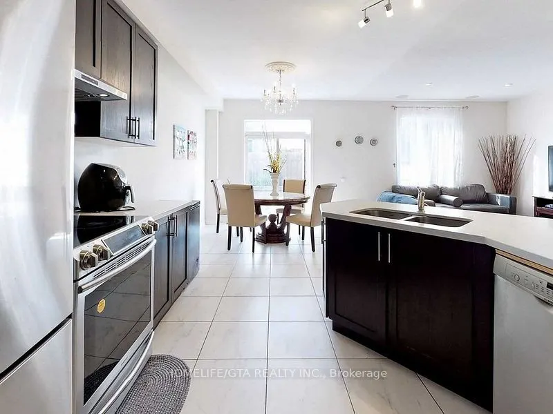 1410 Gord Vinson Avenue