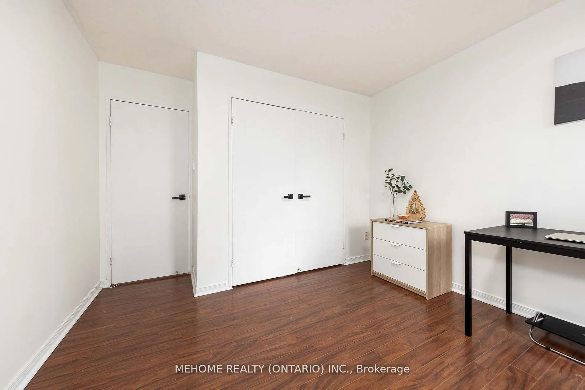 1950 Kennedy Road, #207
