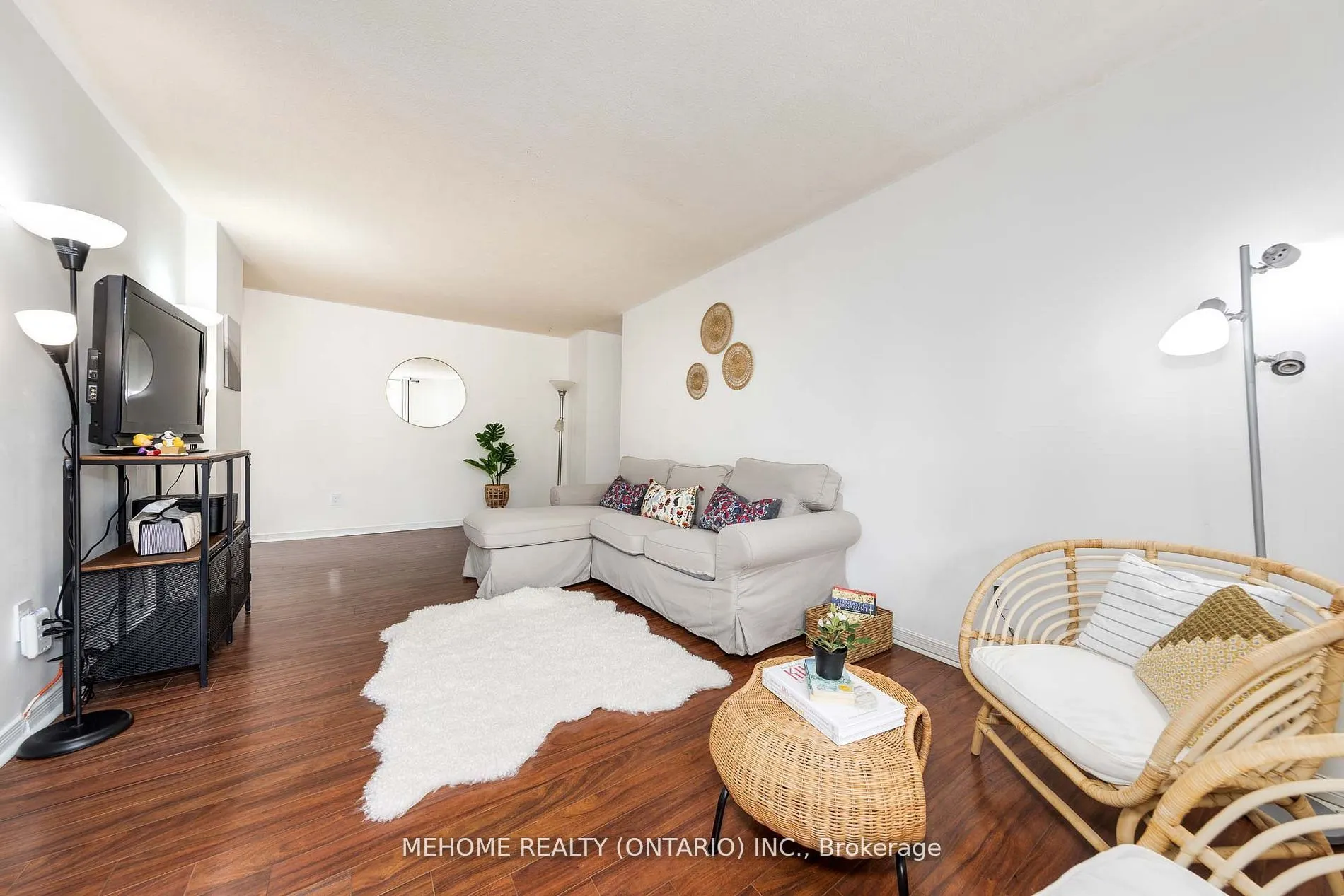1950 Kennedy Road, #207