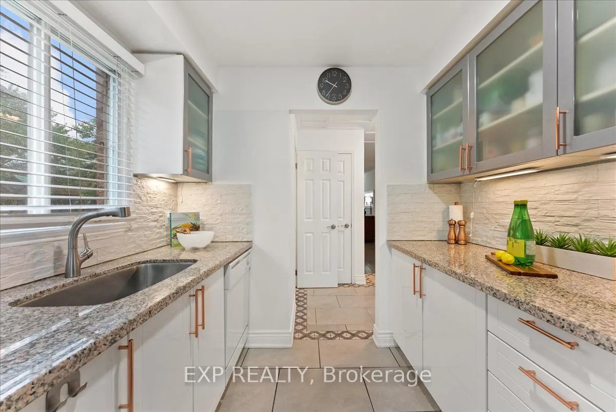 1391 Ferncliff Circle