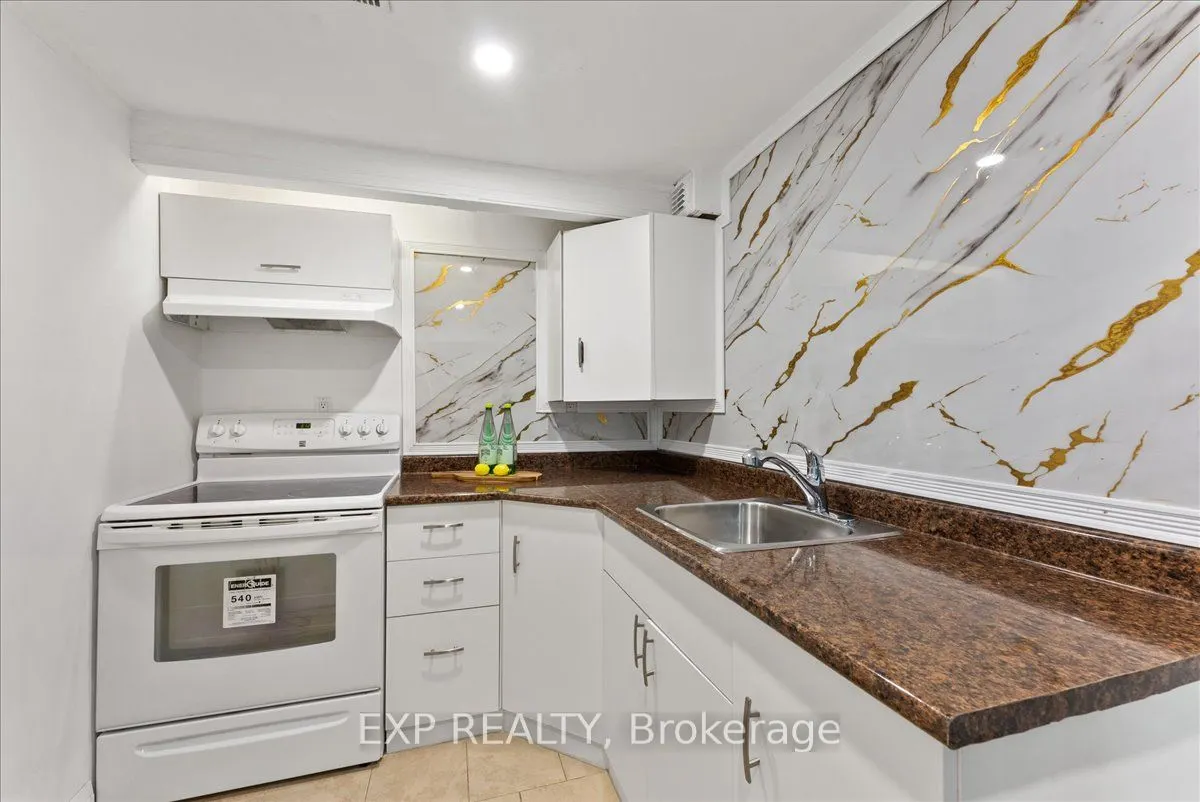 1391 Ferncliff Circle