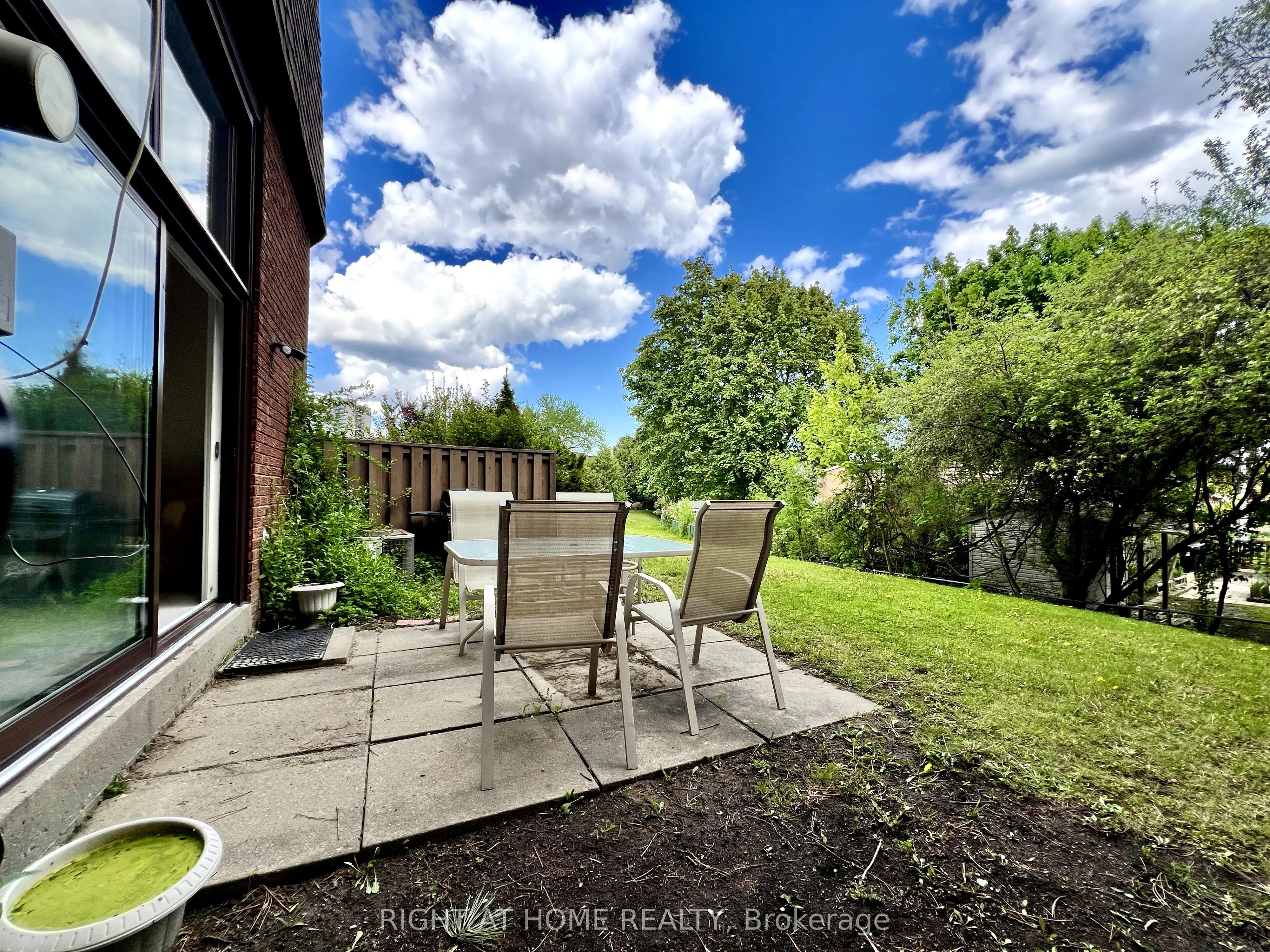 286 Sprucewood Court, #43