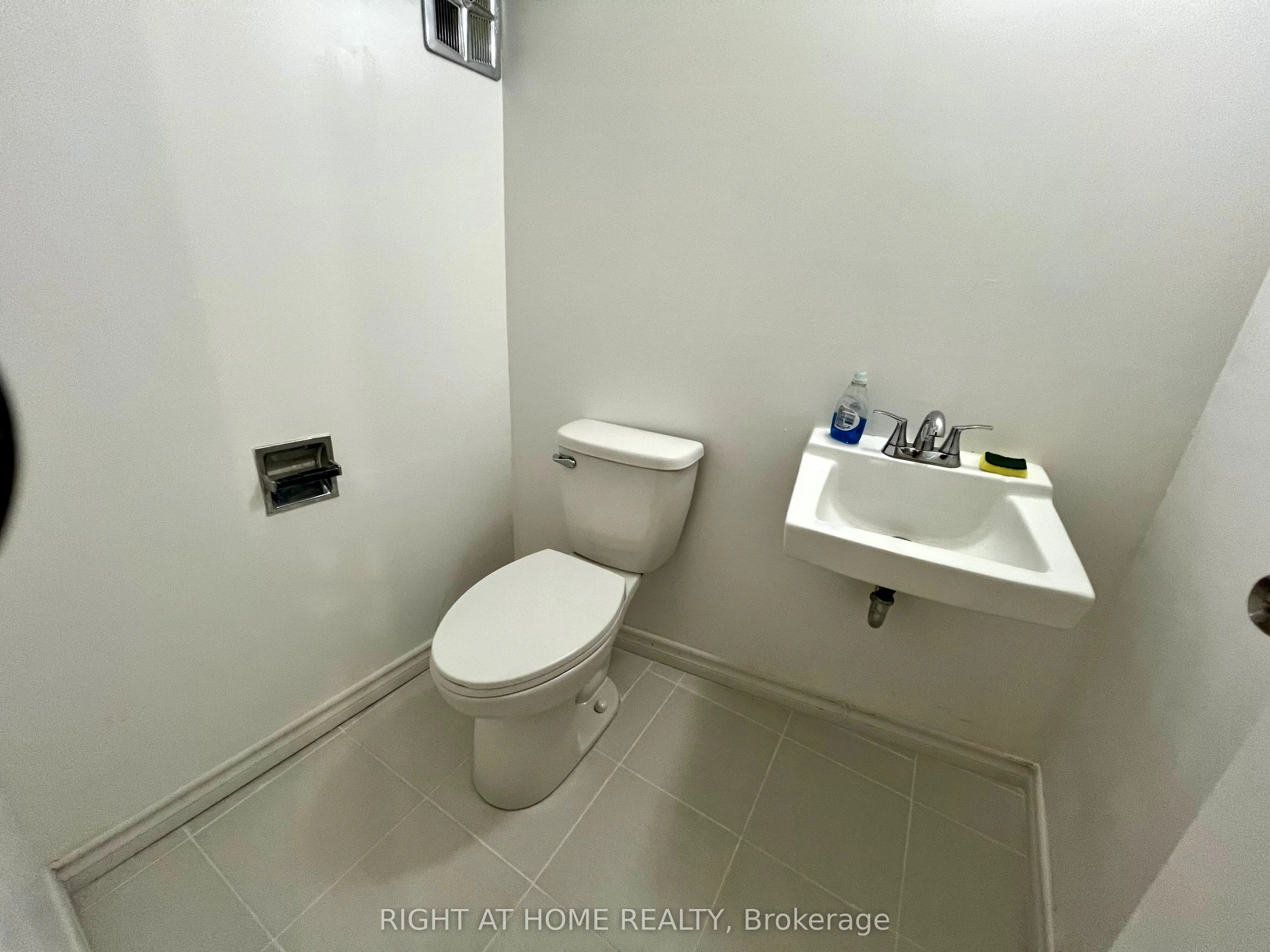 286 Sprucewood Court, #43
