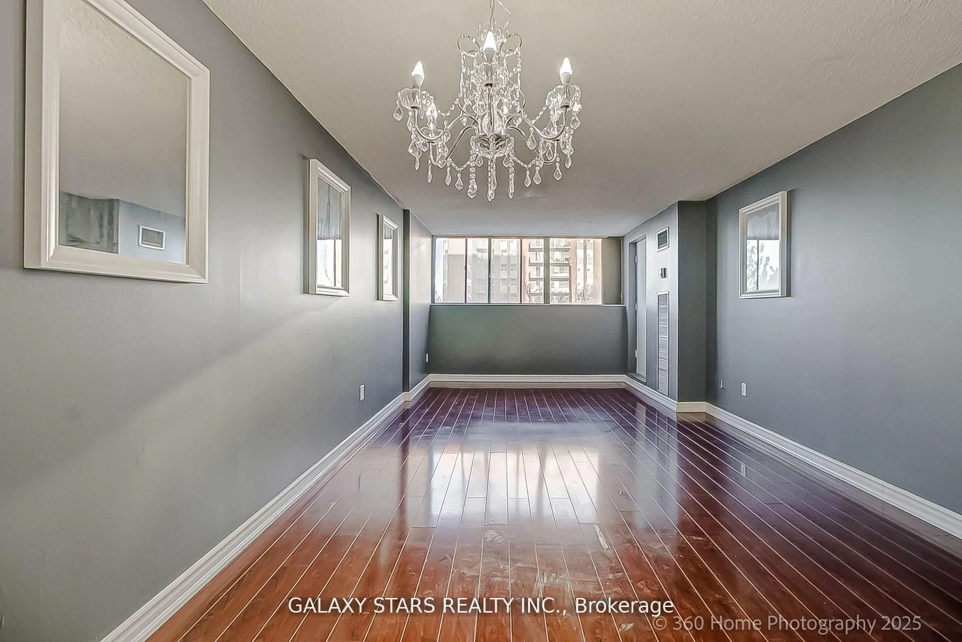 10 Tapscott Road, #304