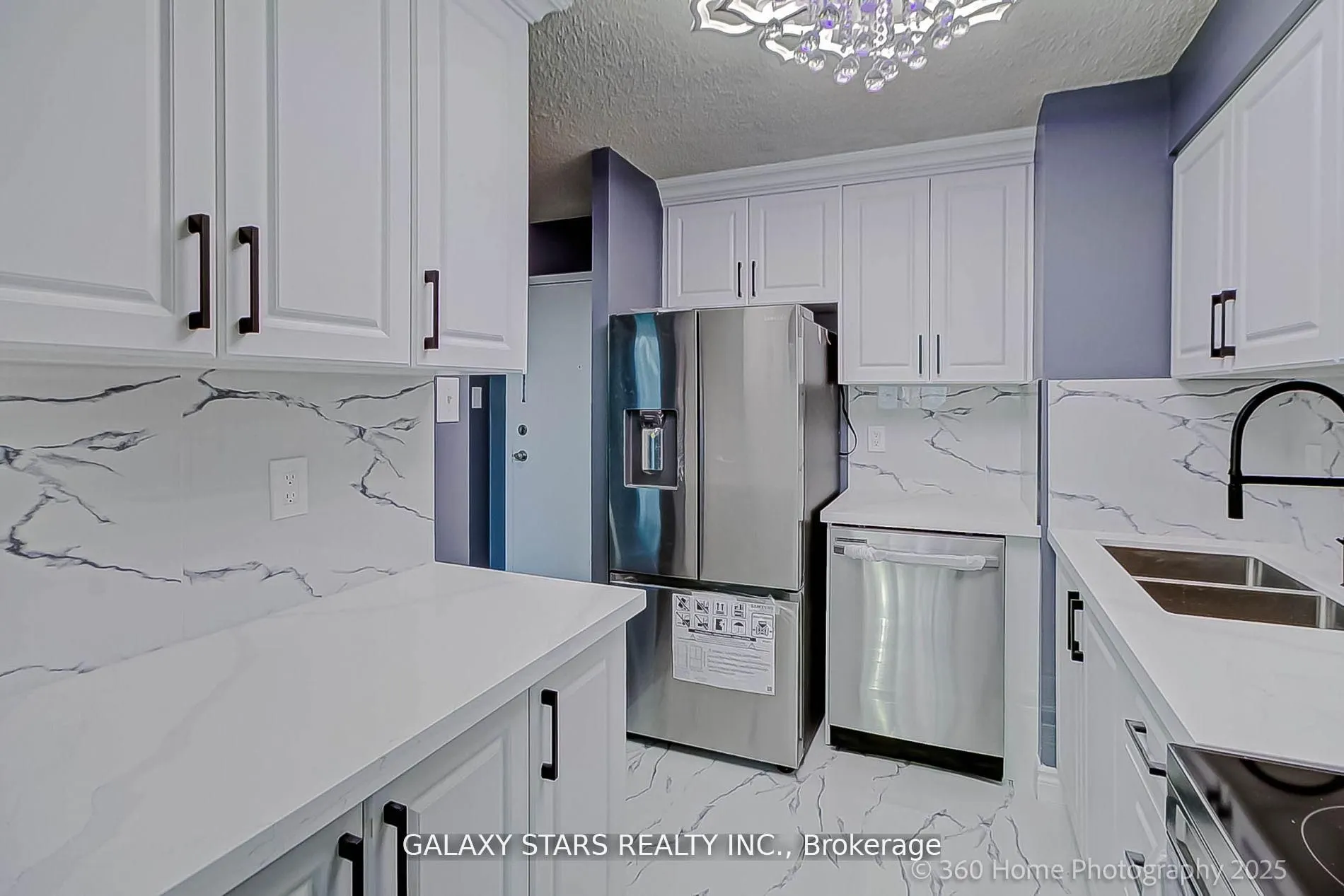 10 Tapscott Road, #304