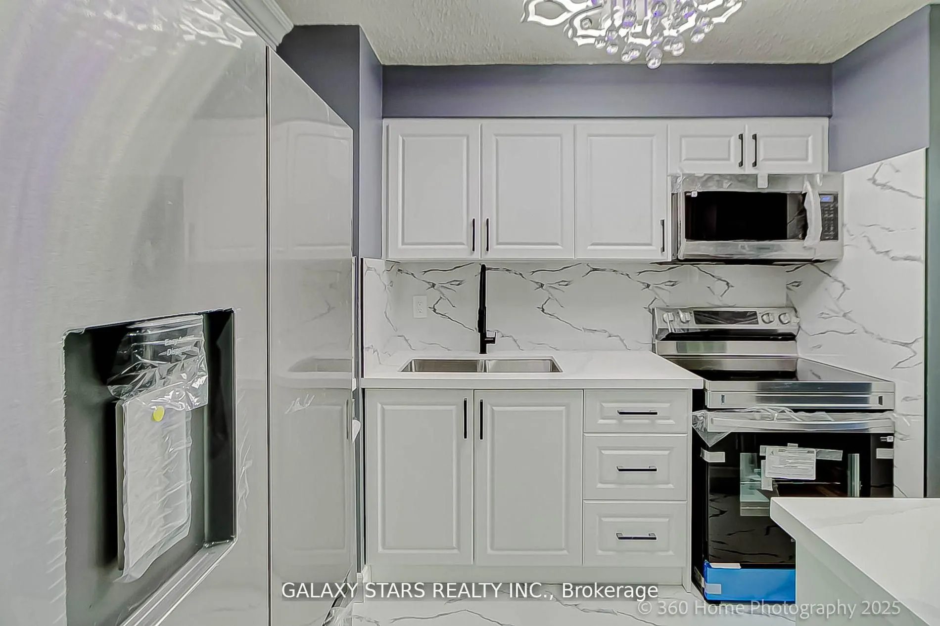 10 Tapscott Road, #304