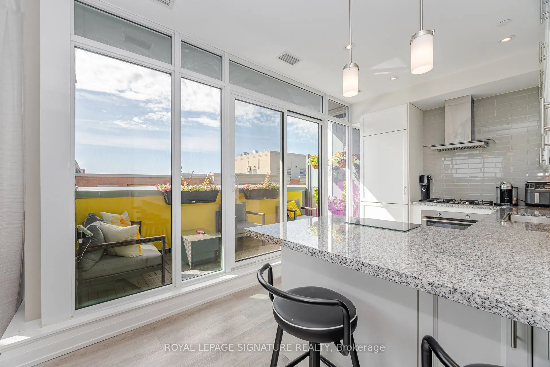 200 Woodbine Avenue, #502