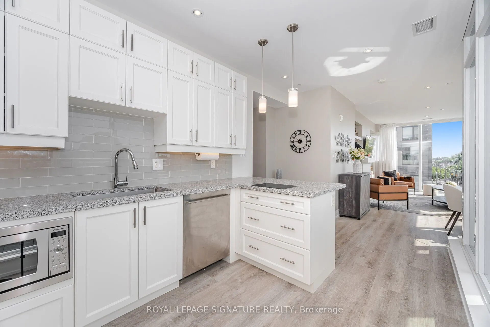 200 Woodbine Avenue, #502