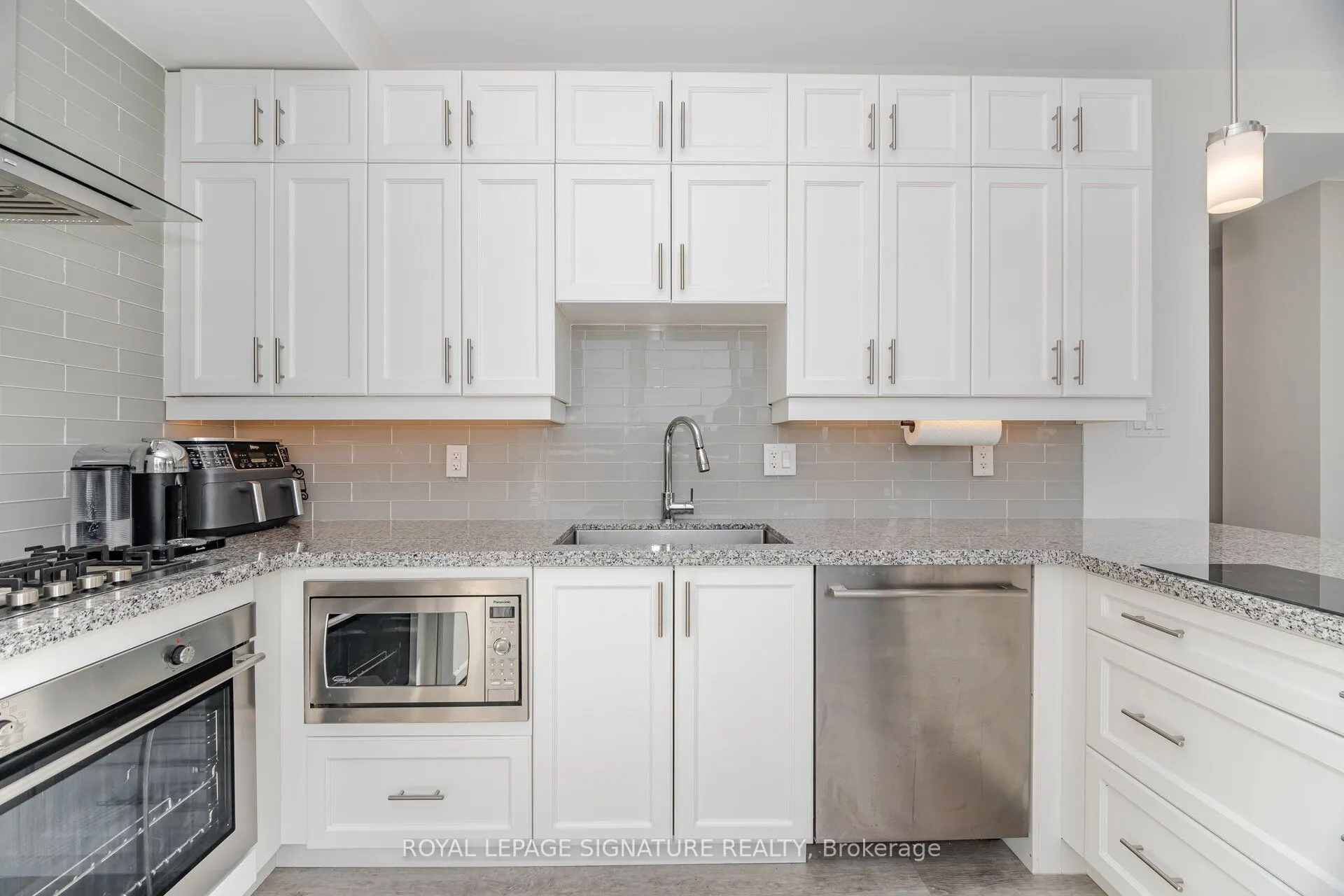 200 Woodbine Avenue, #502