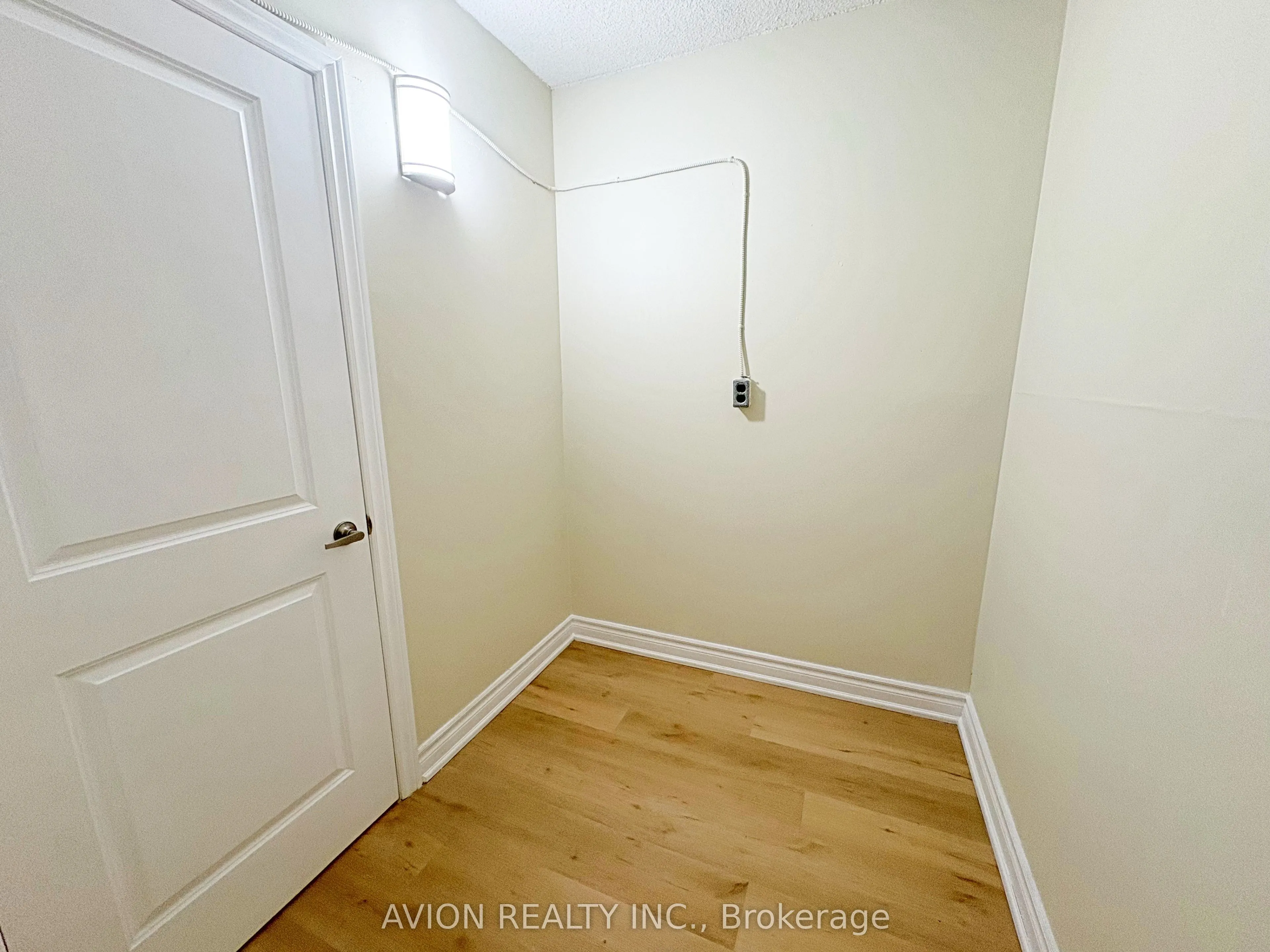 4091 Sheppard Avenue, #202
