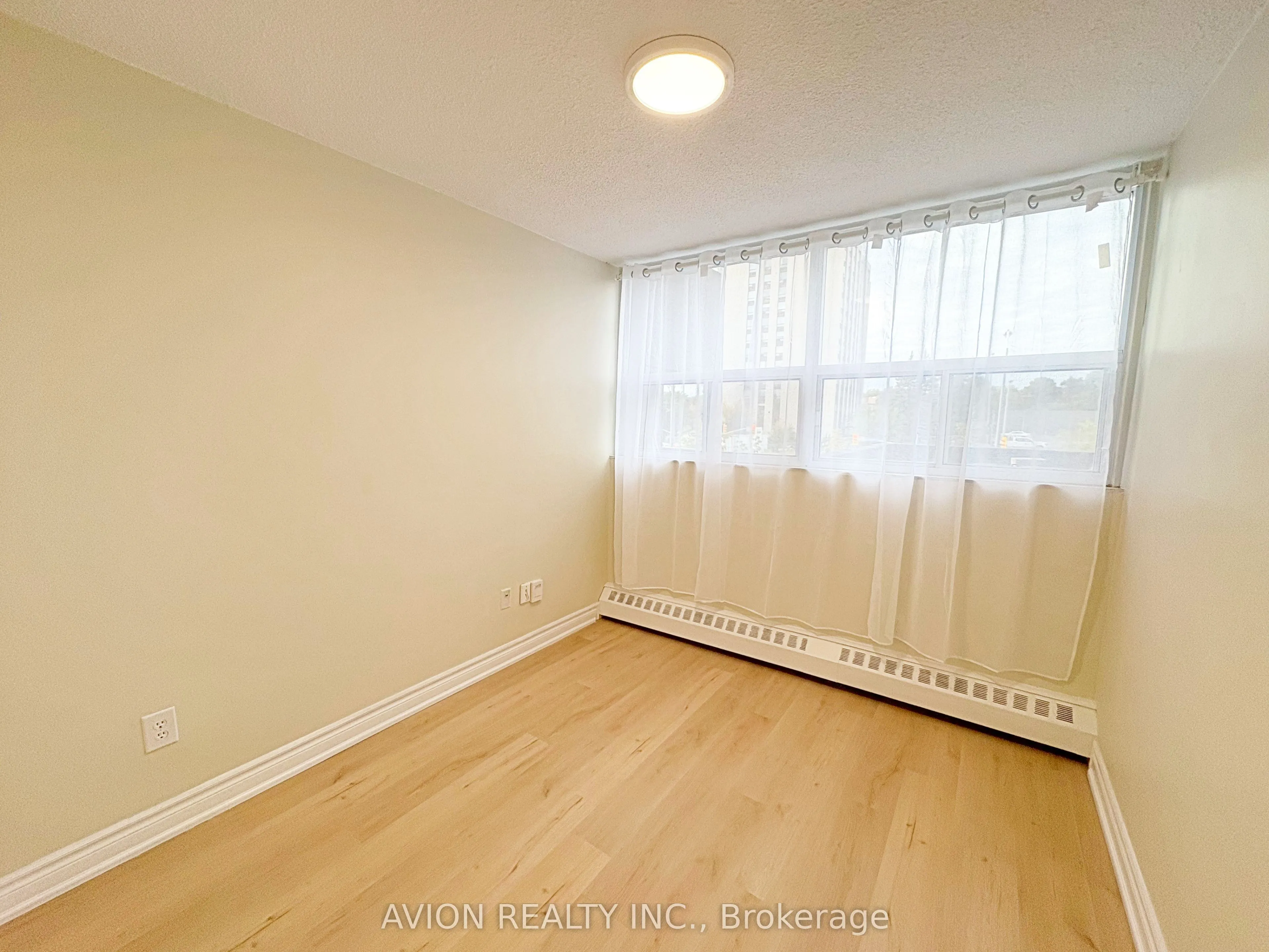 4091 Sheppard Avenue, #202