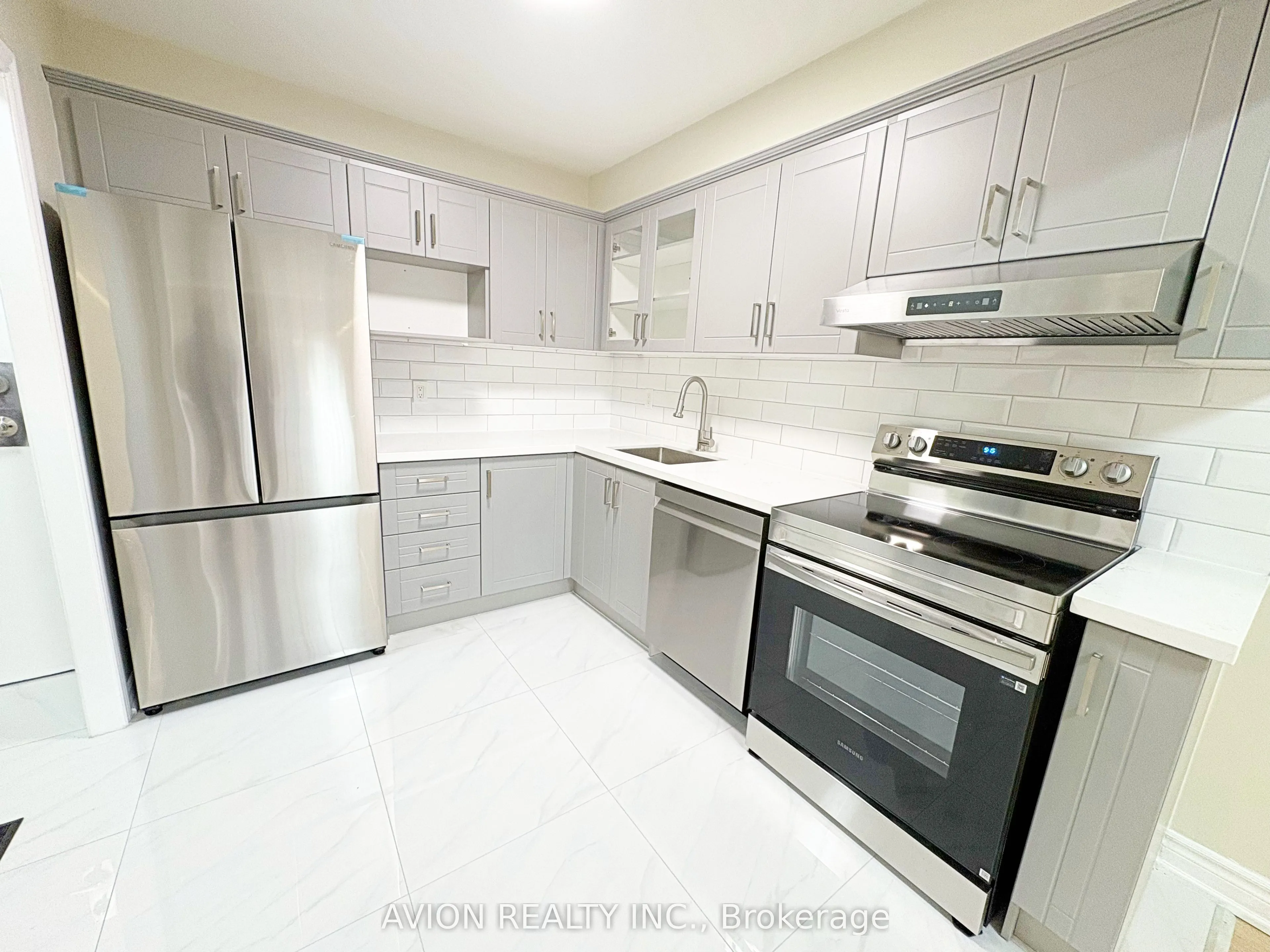 4091 Sheppard Avenue, #202