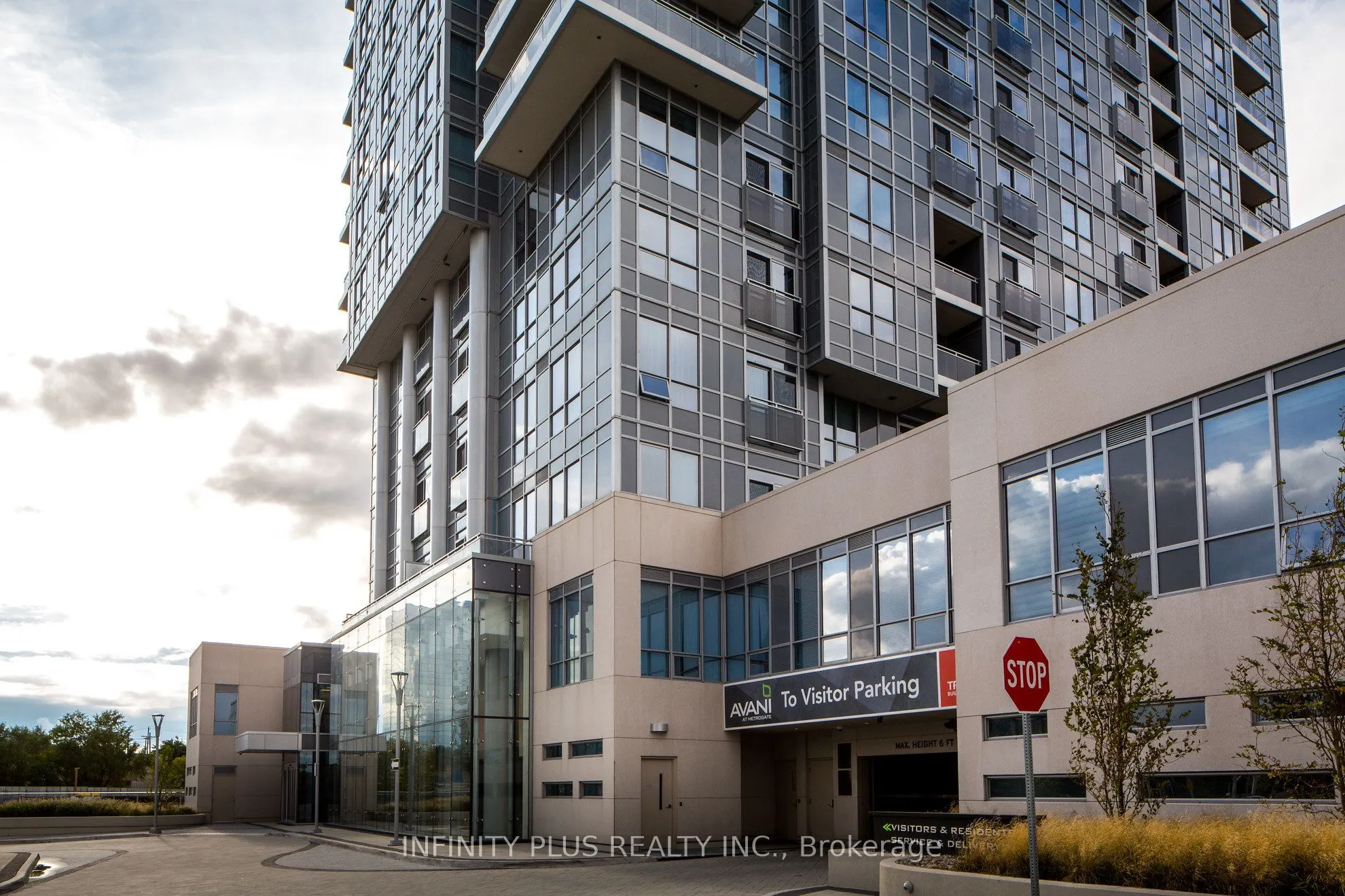 275 Village Green Square, #3419