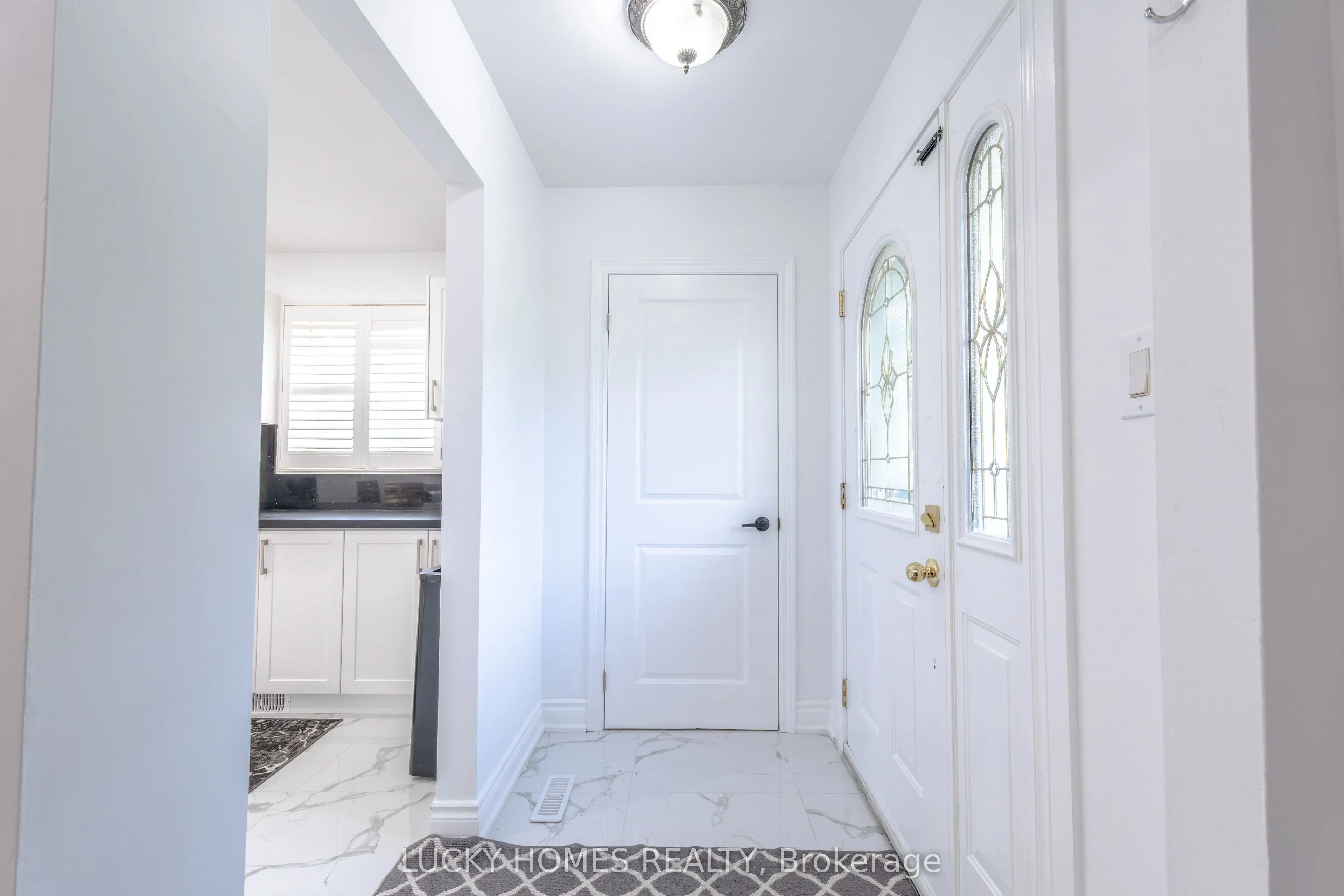 33 Vanstone Court