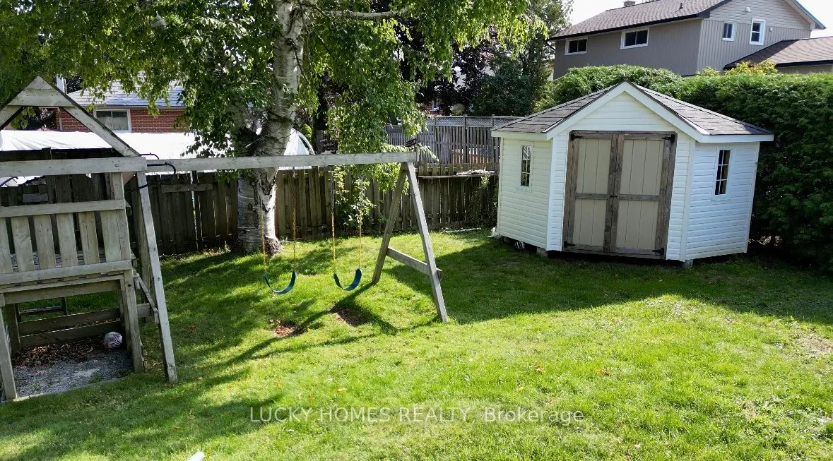 33 Vanstone Court
