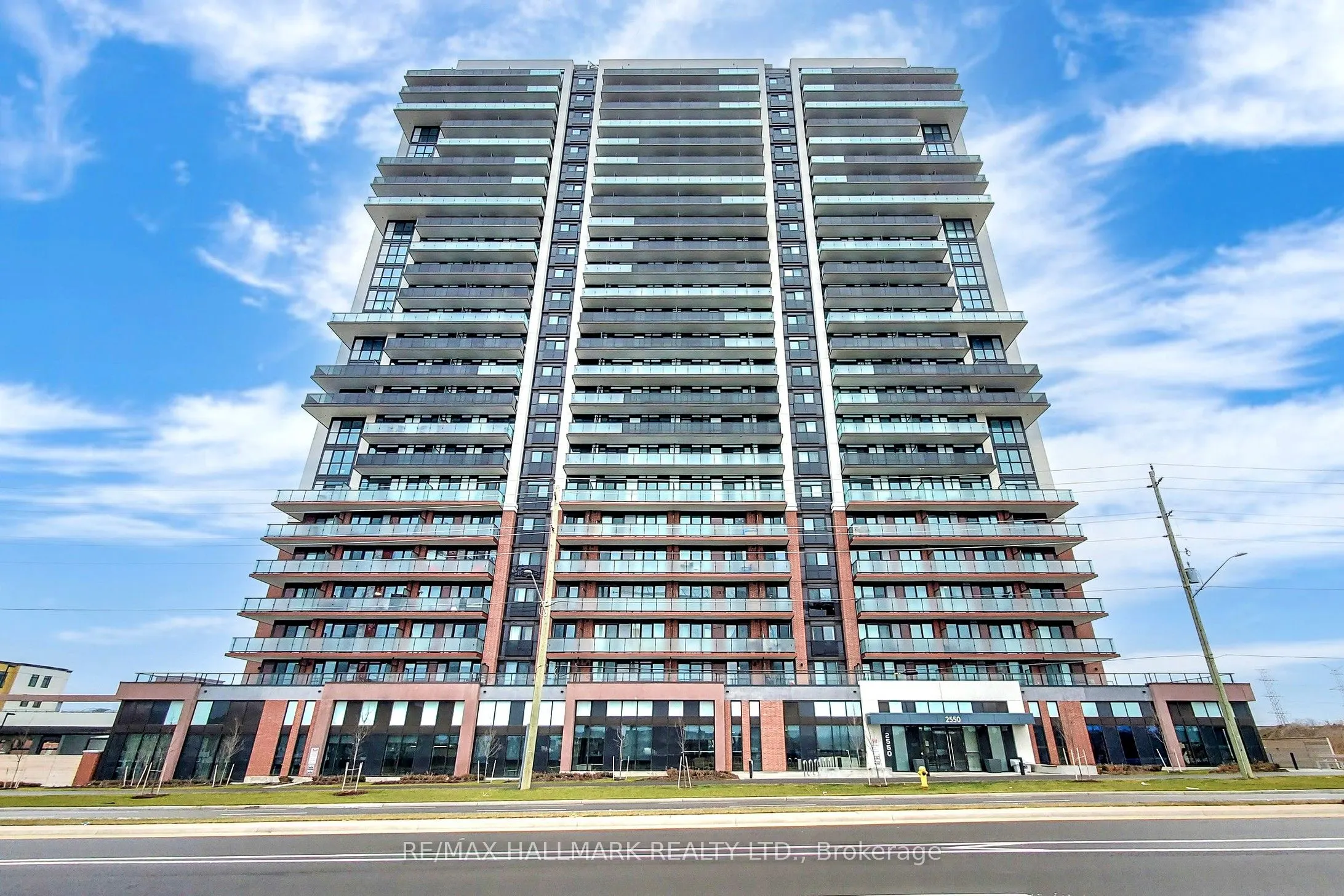 2550 Simcoe Street N, #2310
