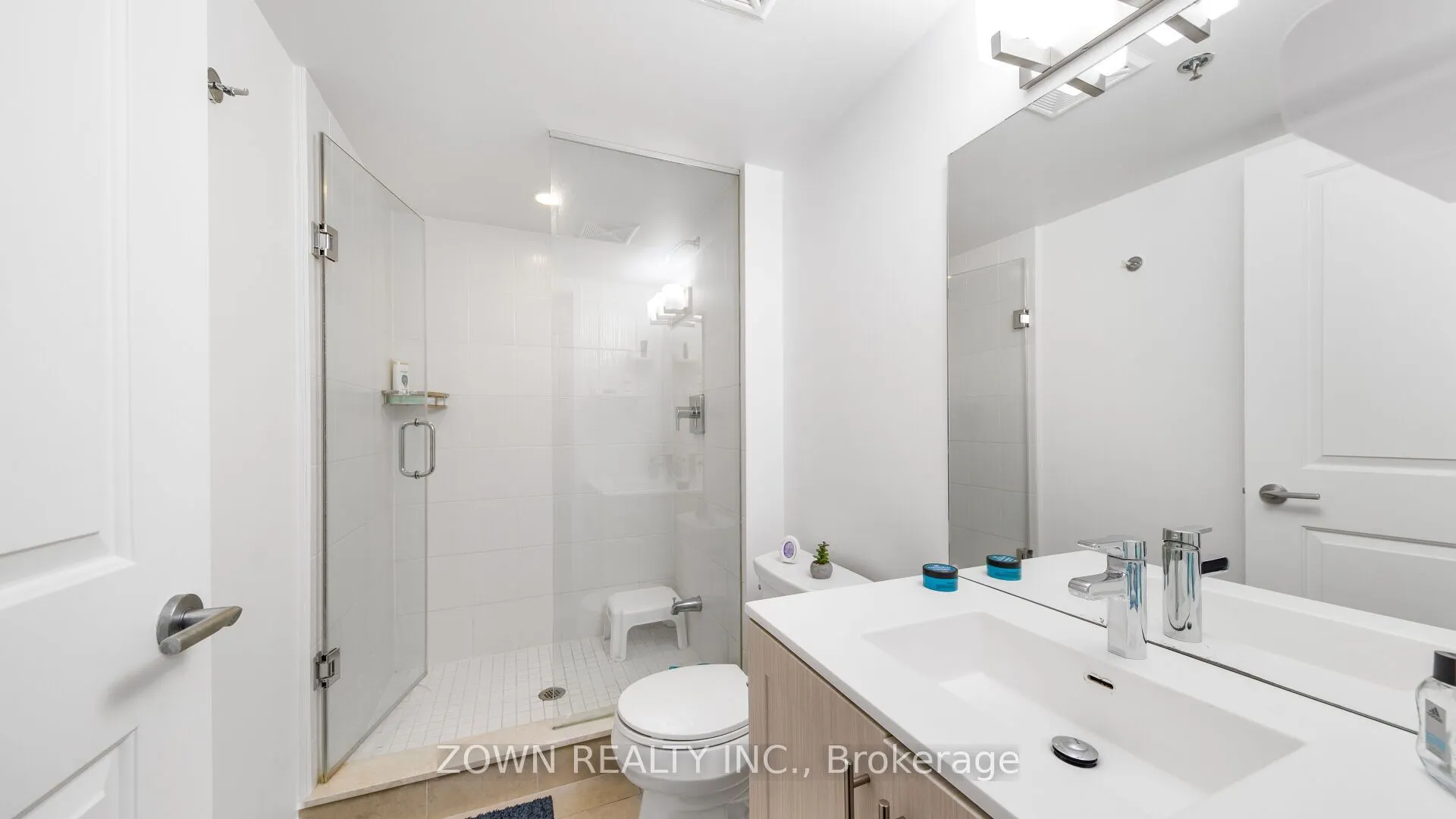 185 Bonis Avenue, #404