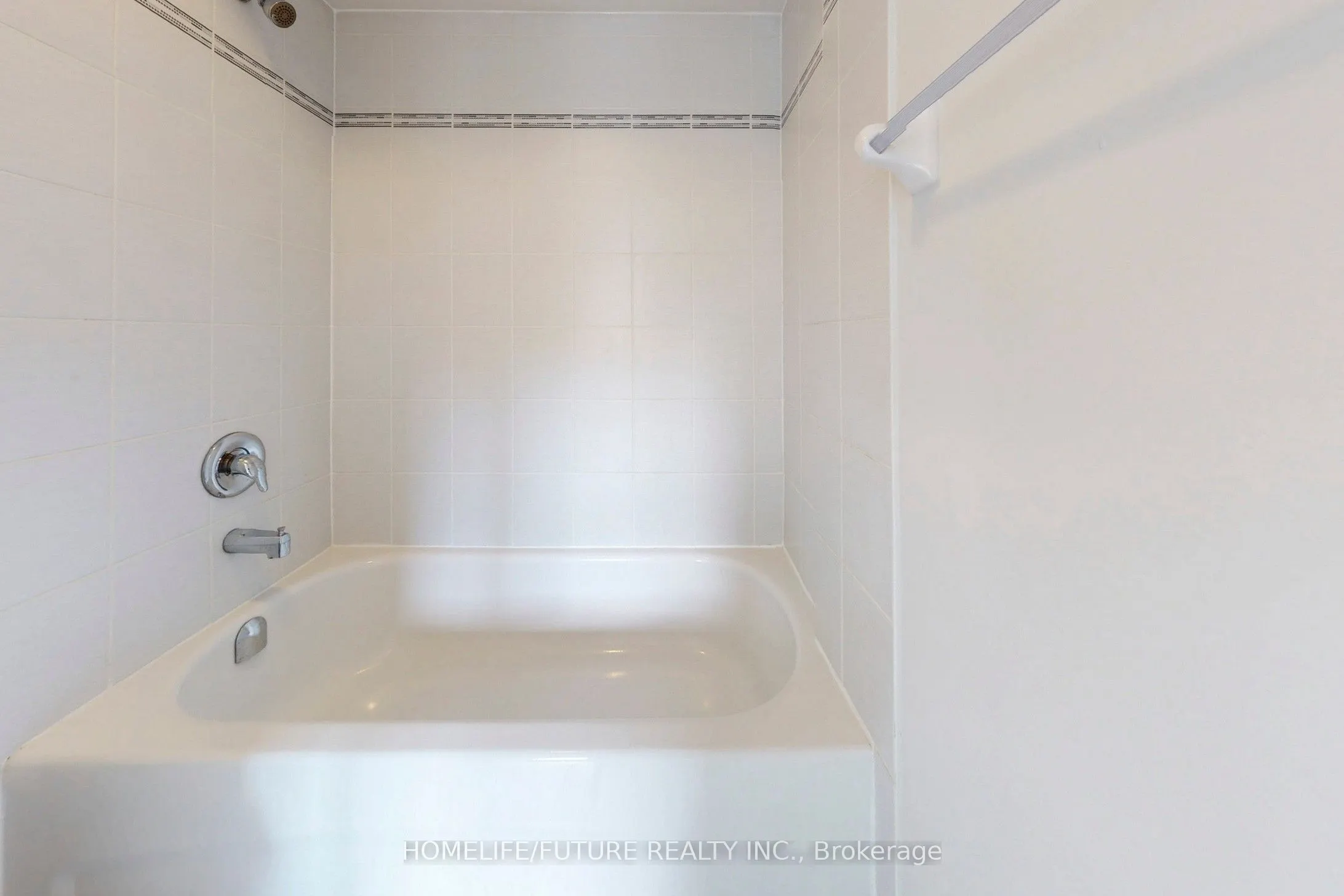 2385 Dress Circle Crescent, #Main & 2nd
