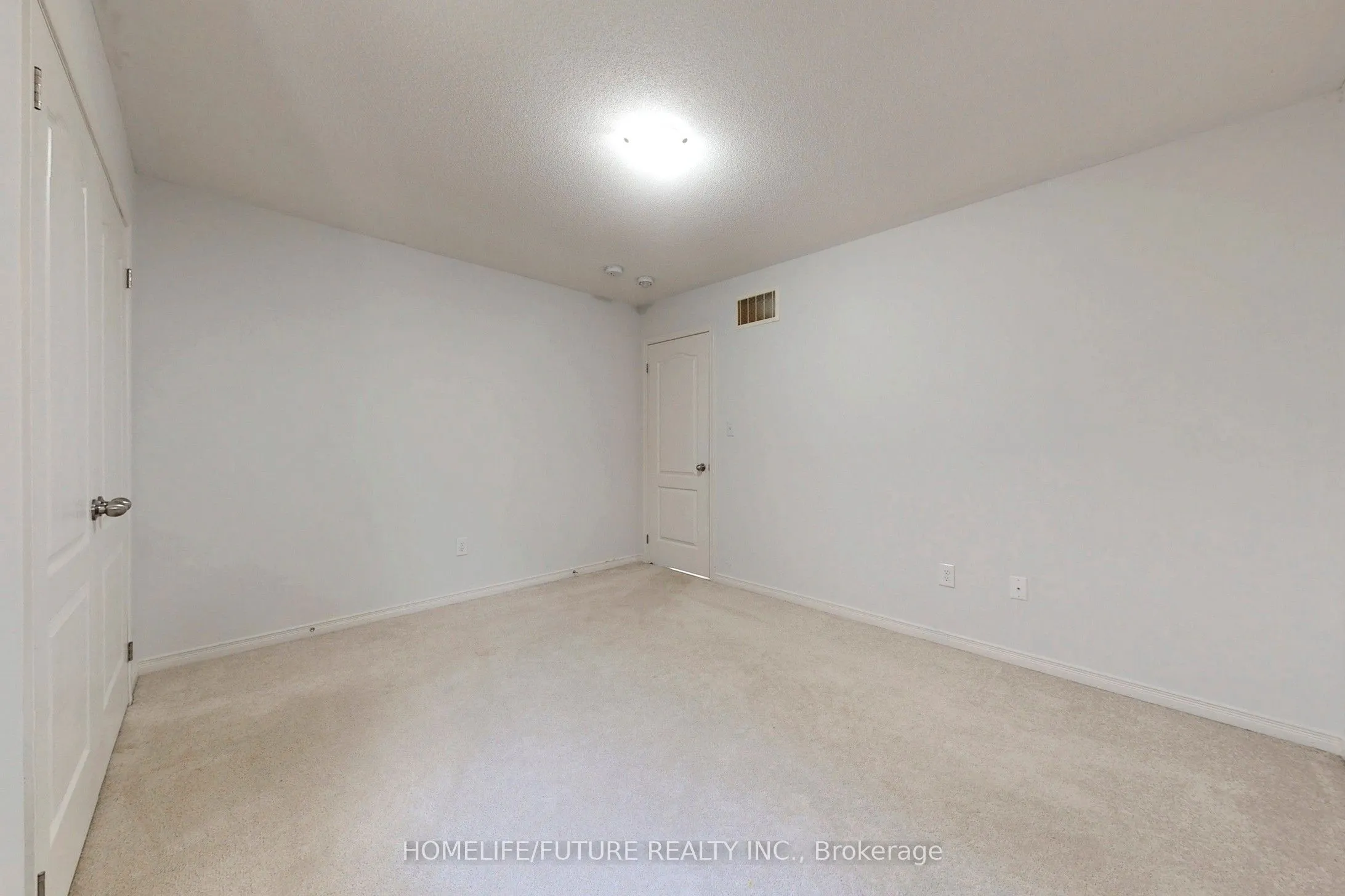 2385 Dress Circle Crescent, #Main & 2nd