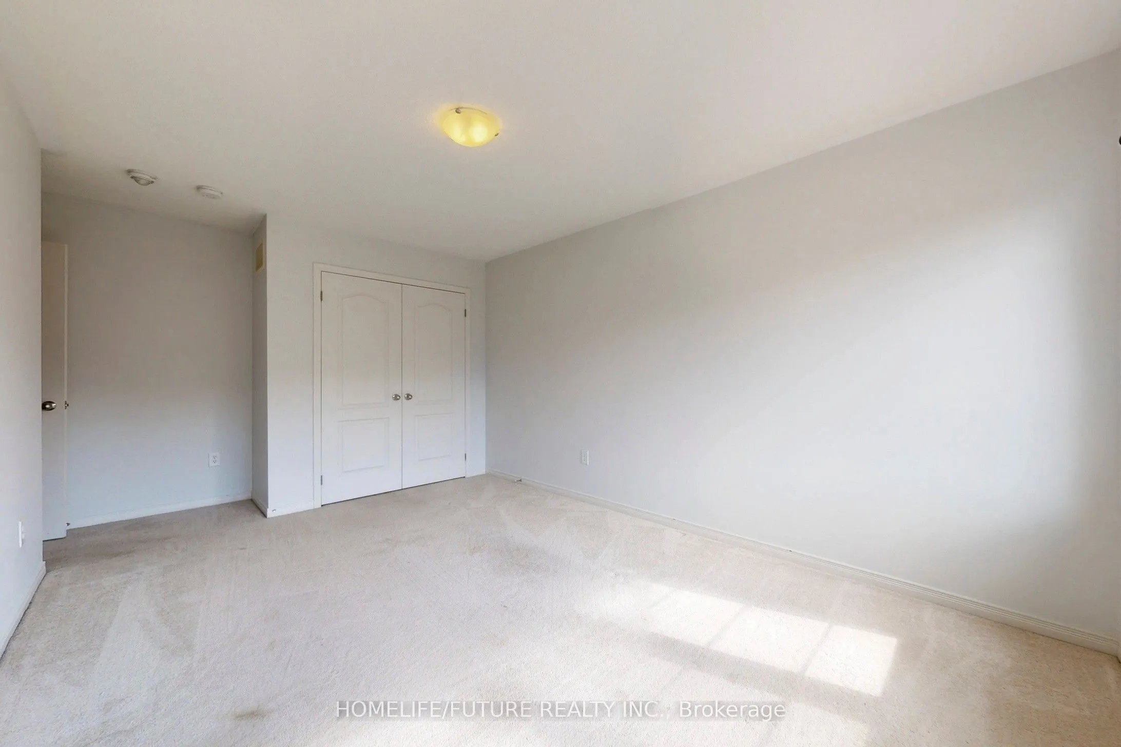2385 Dress Circle Crescent, #Main & 2nd