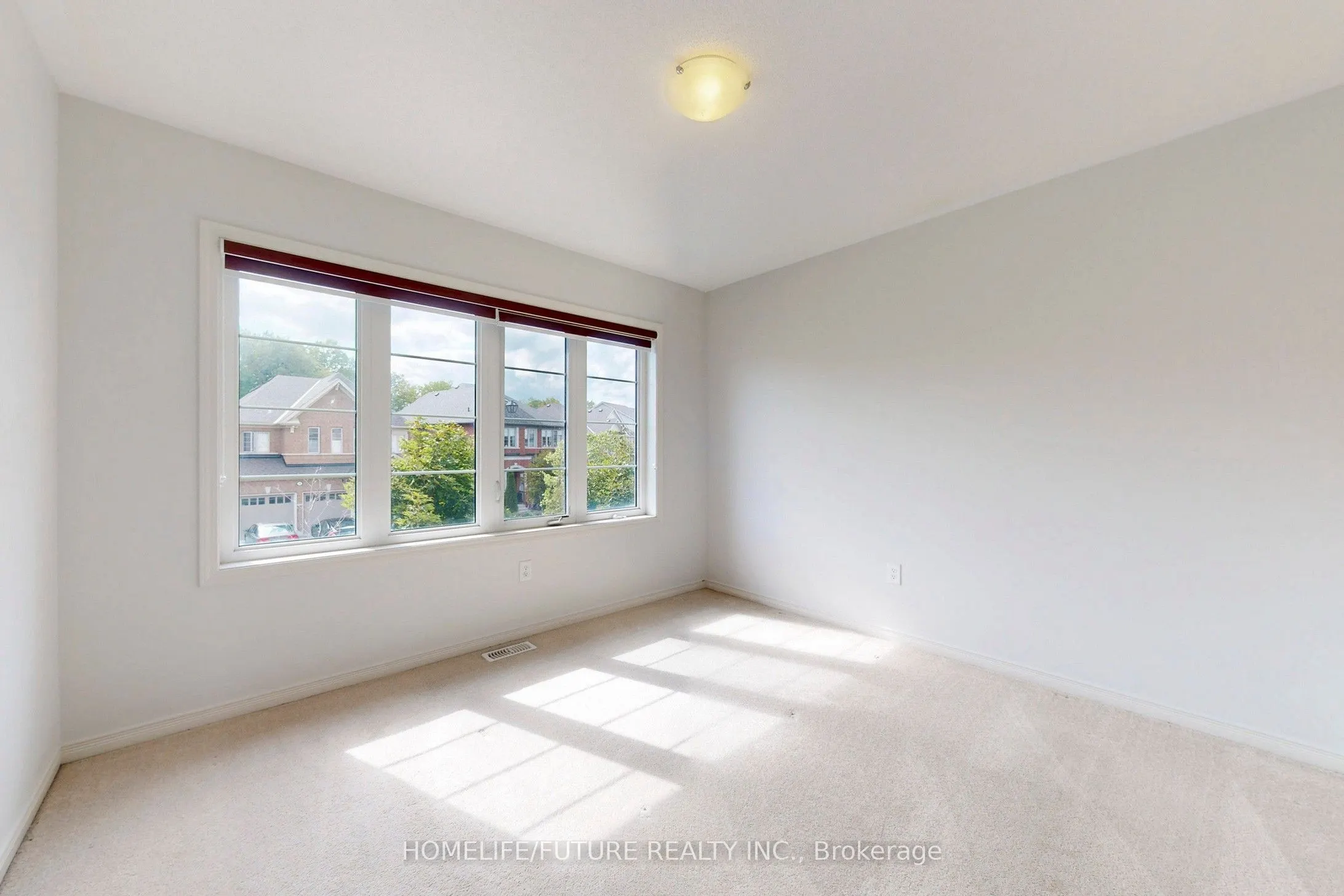 2385 Dress Circle Crescent, #Main & 2nd