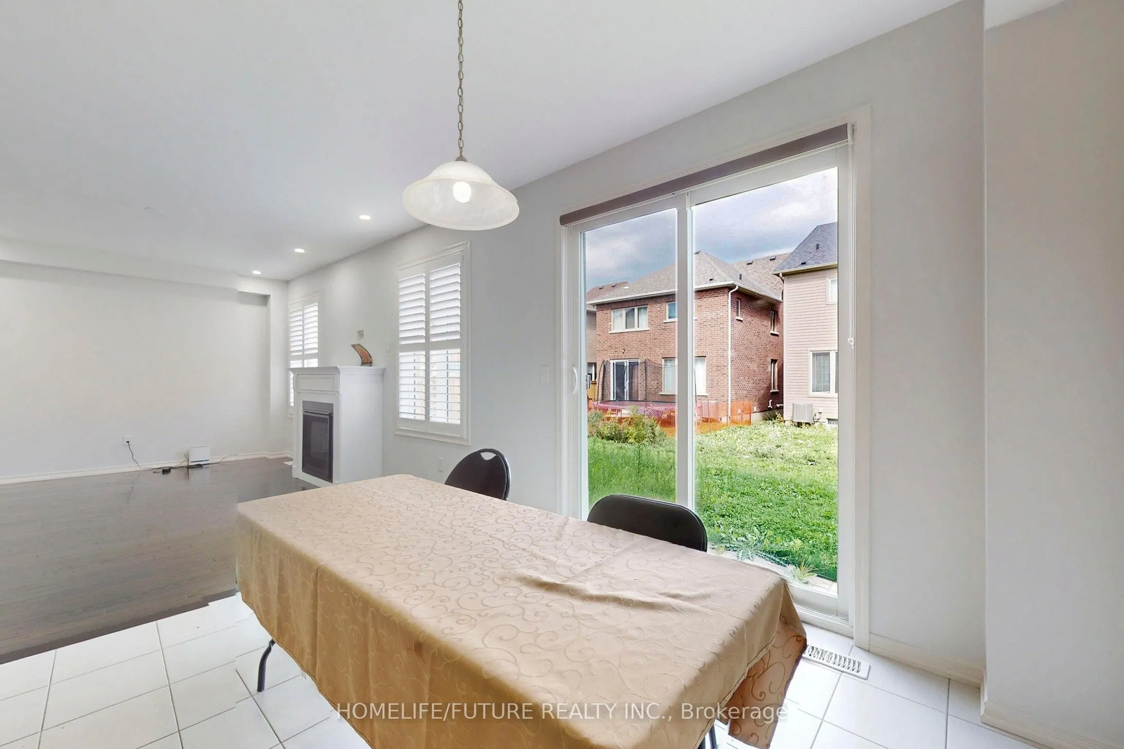 2385 Dress Circle Crescent, #Main & 2nd
