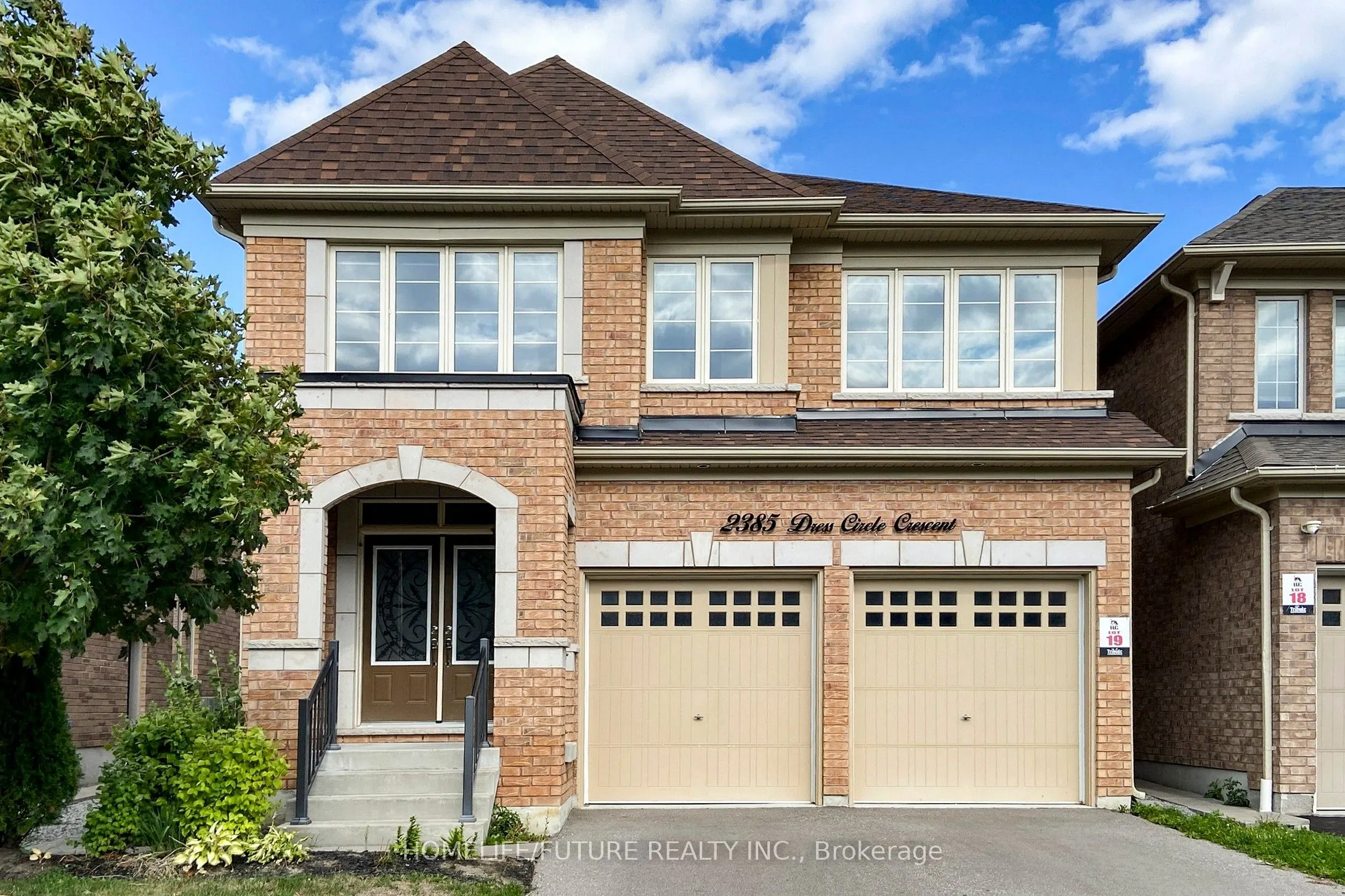 2385 Dress Circle Crescent, #Main & 2nd