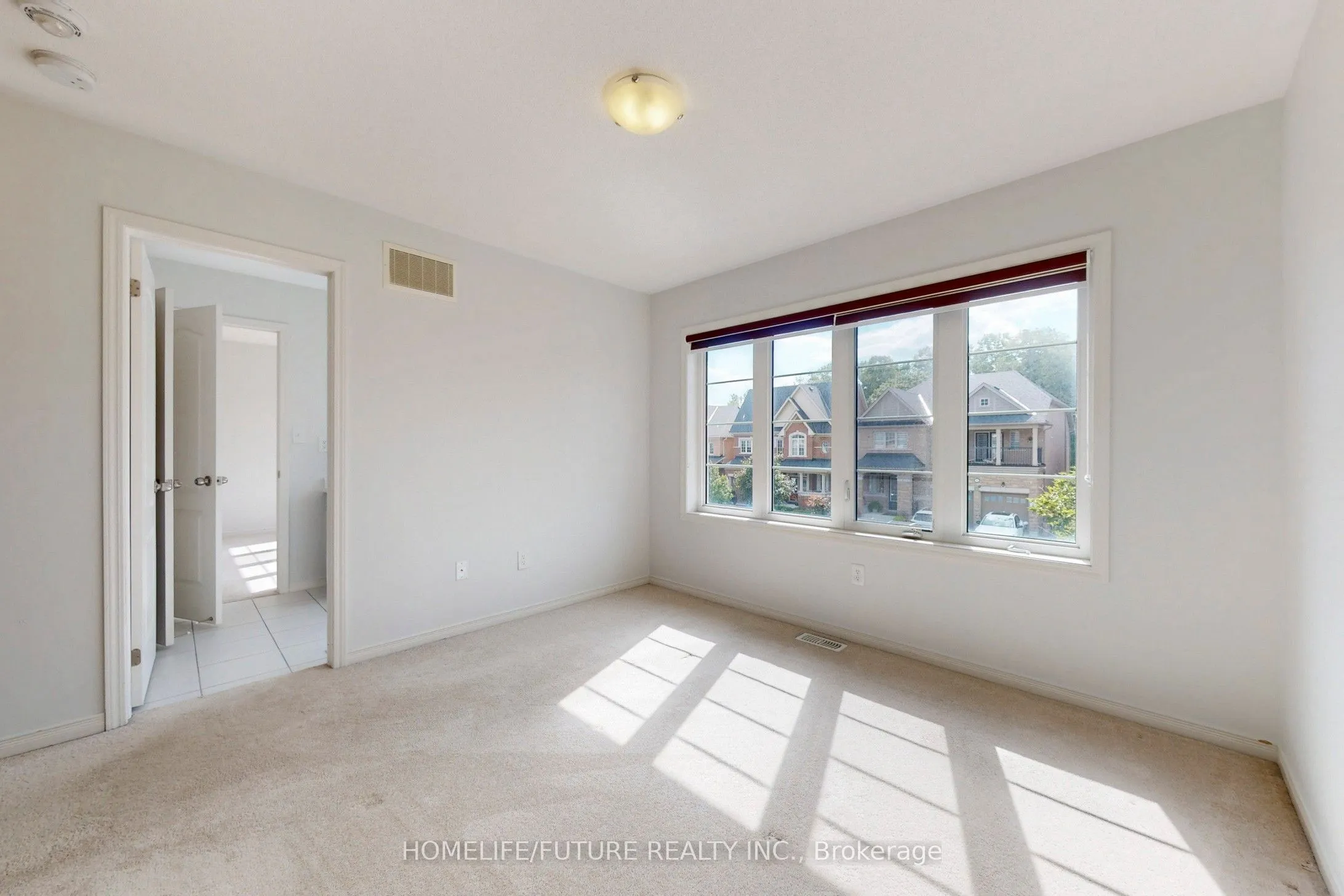 2385 Dress Circle Crescent, #Main & 2nd