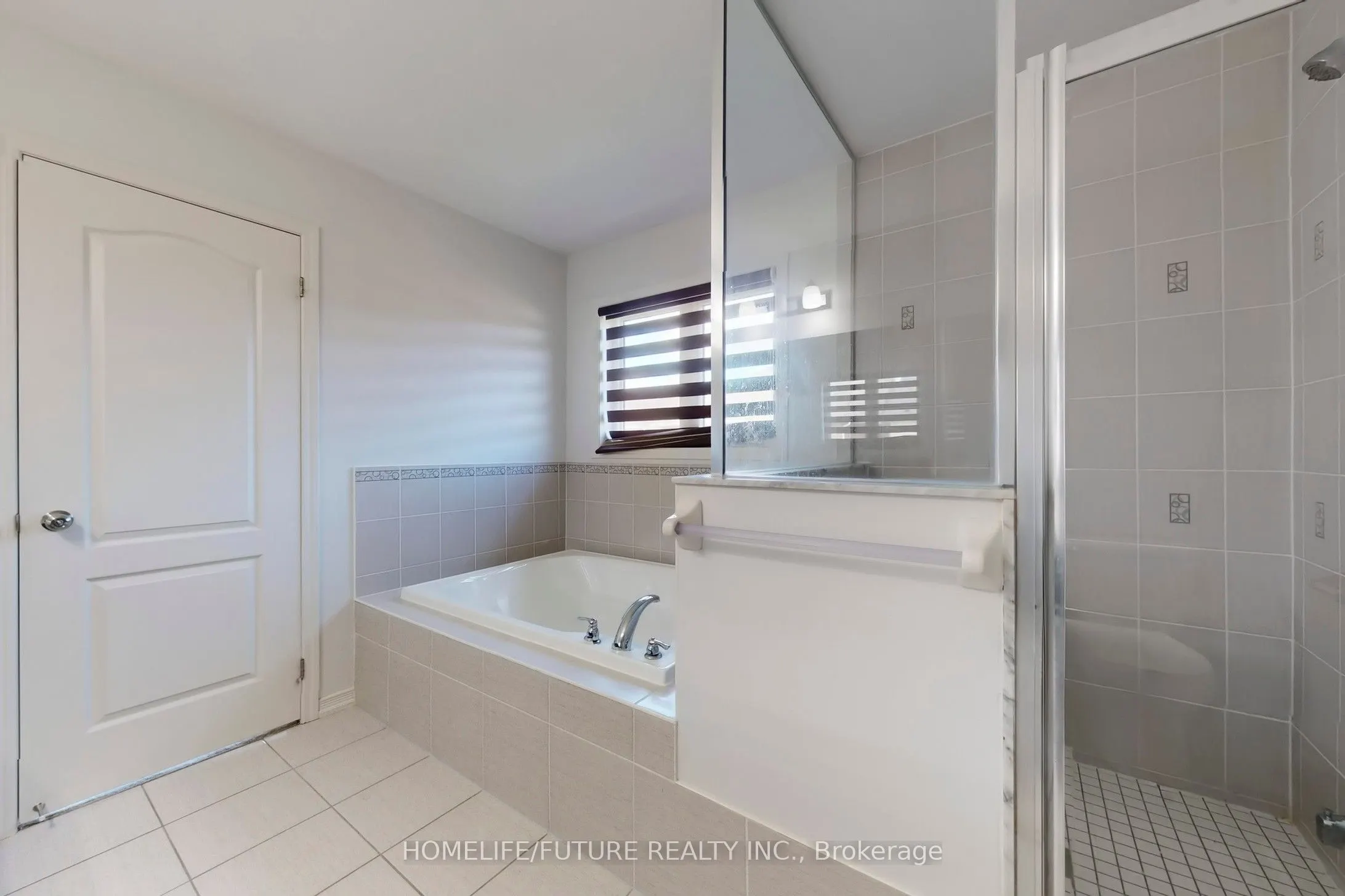 2385 Dress Circle Crescent, #Main & 2nd