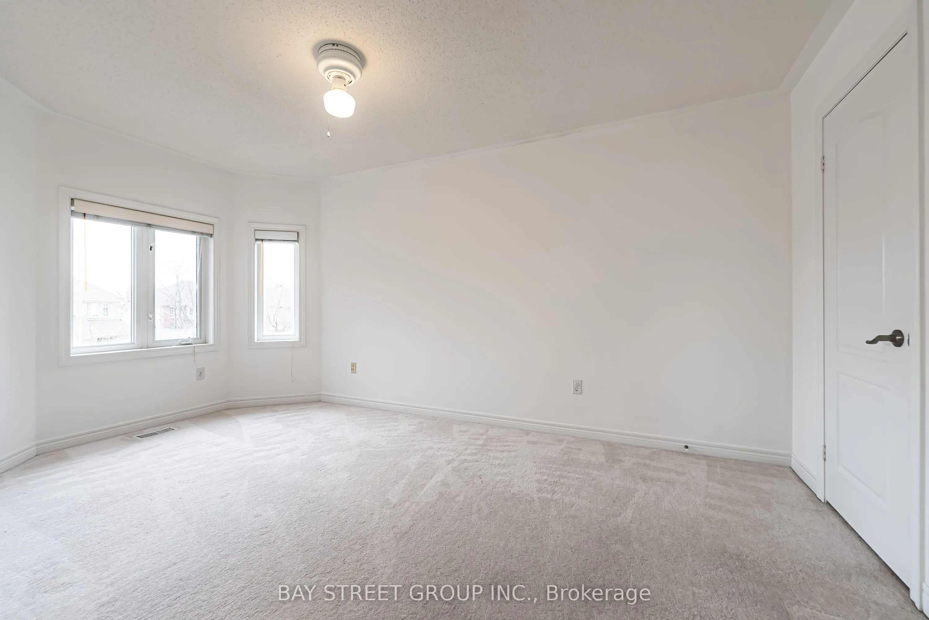 4 Pitfield Avenue