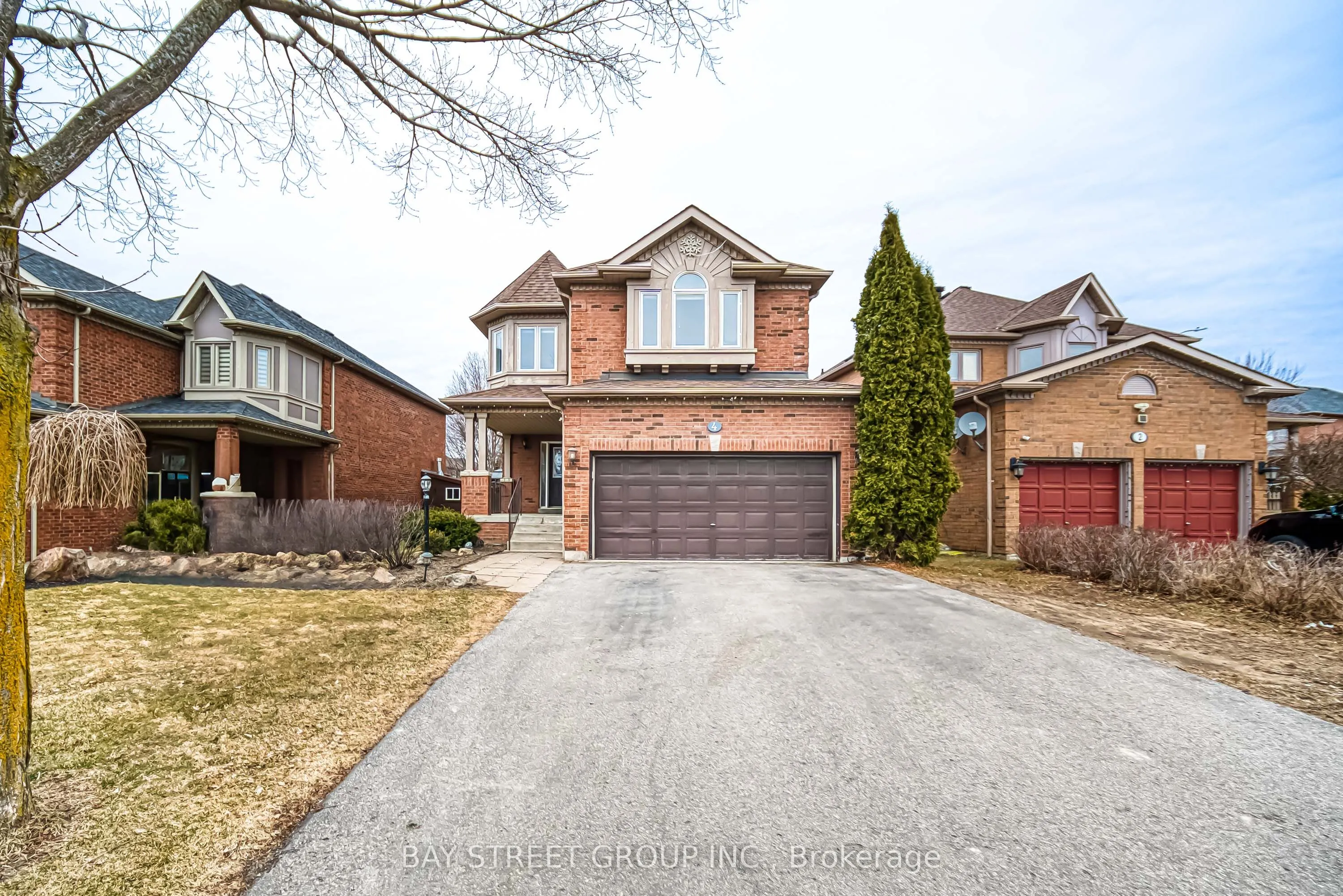 4 Pitfield Avenue