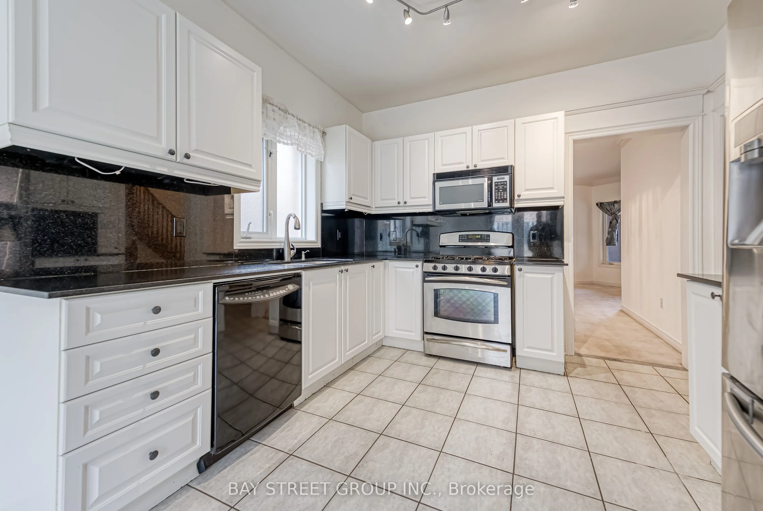4 Pitfield Avenue