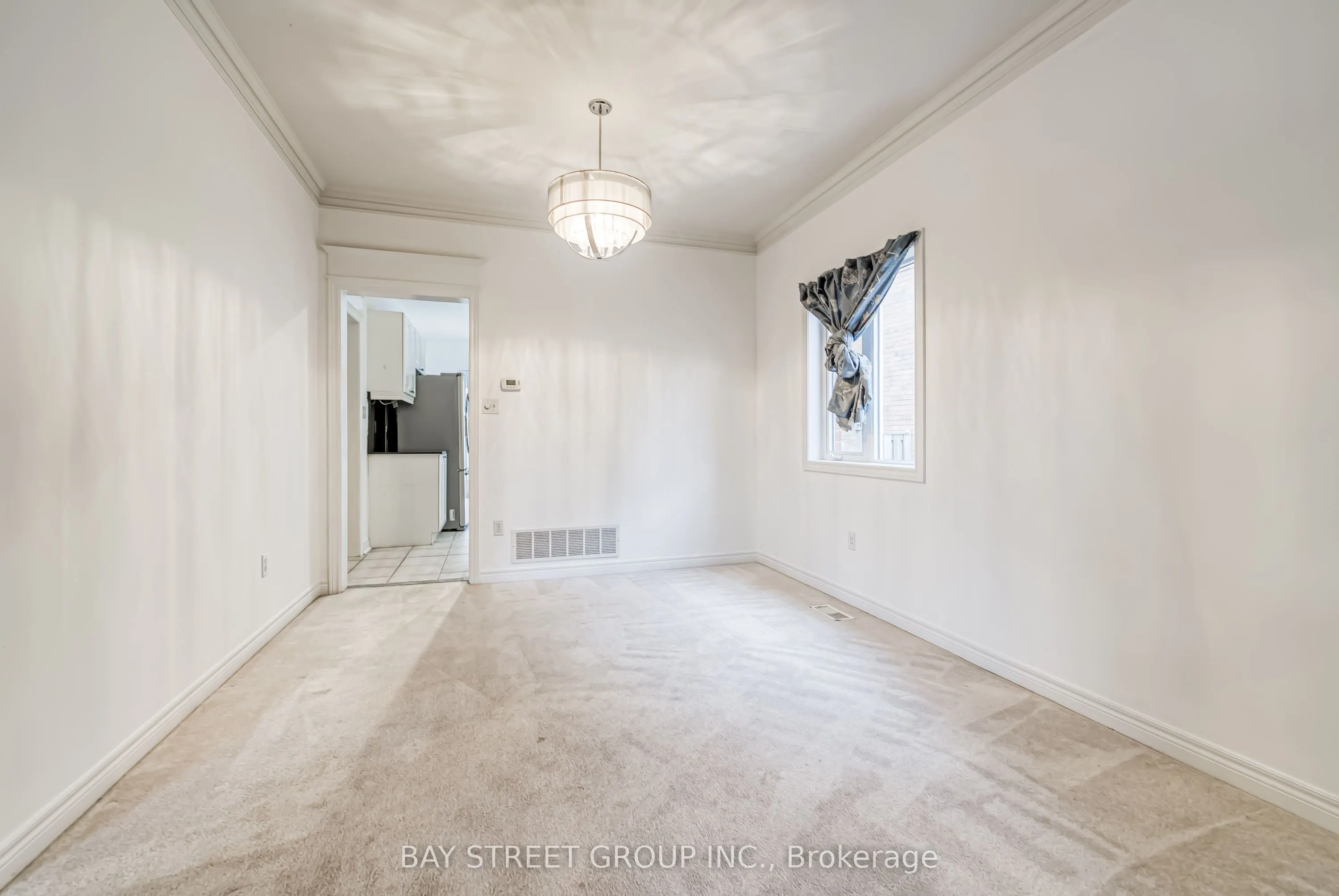 4 Pitfield Avenue